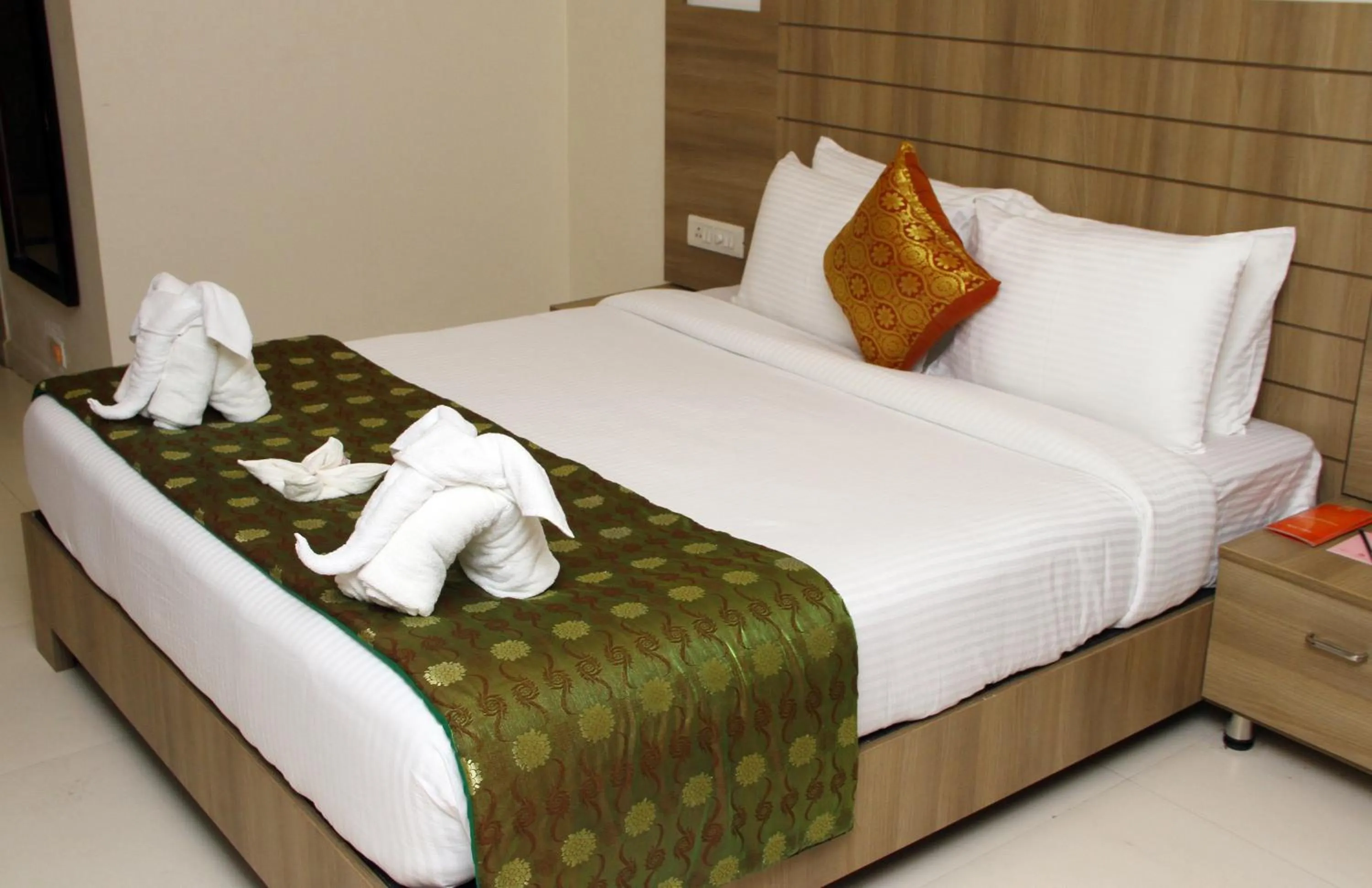 cot, Bed in Vinayaga by Poppys ,Kumbakonam