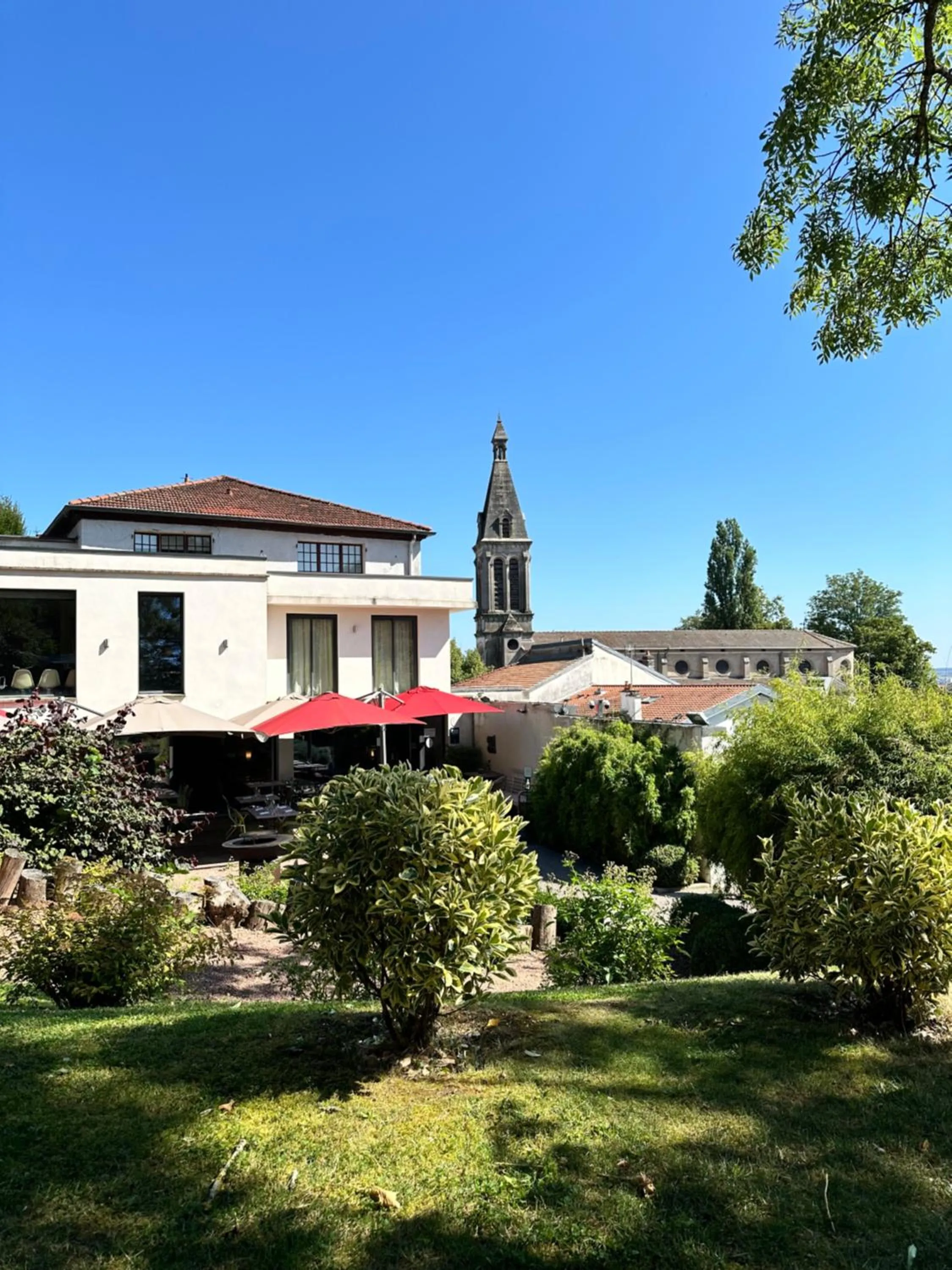 Property building in Le Clos Jeannon