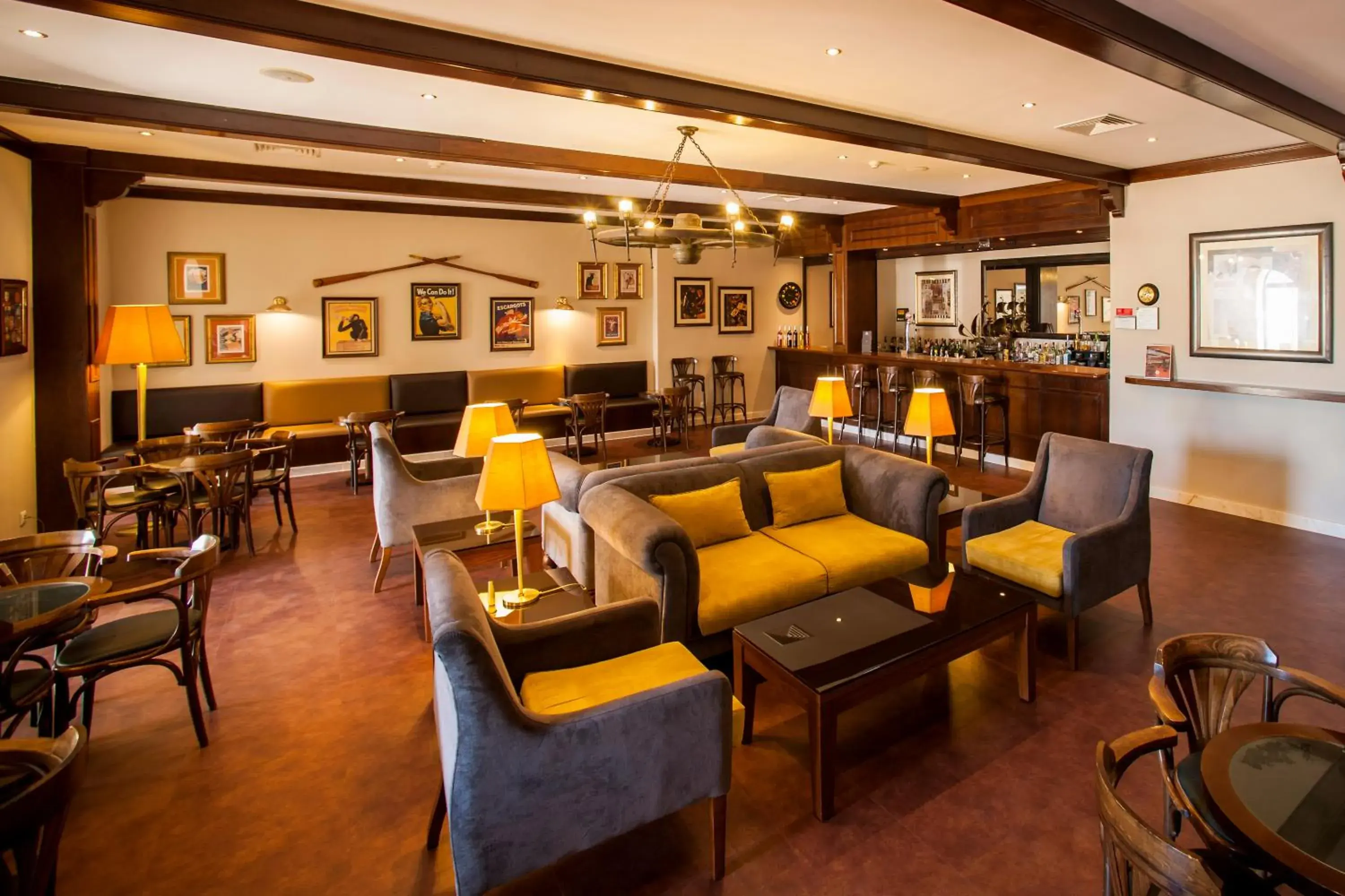 Lounge or bar in Vila Gale Ericeira Lounge or bar in Vila Gale Ericeira