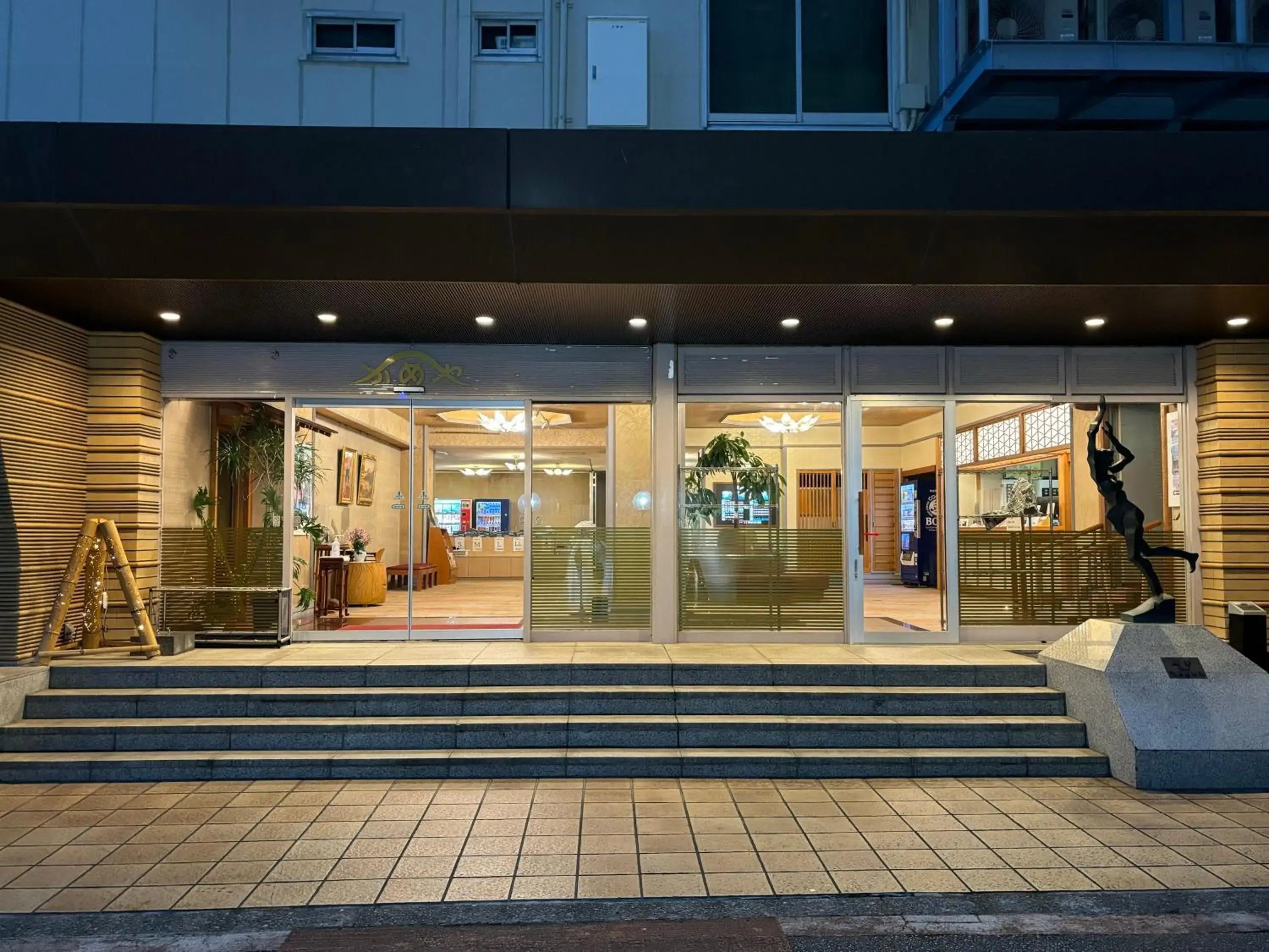 Property building in Kameya Rakan Property building in Kameya Rakan