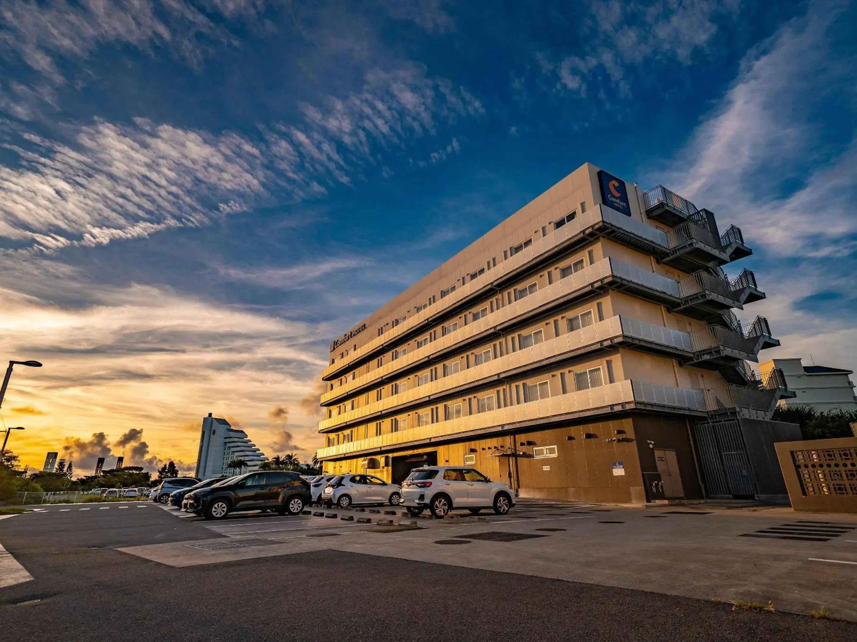 Property building in Comfort Hotel Ishigaki Island Property building in Comfort Hotel Ishigaki Island