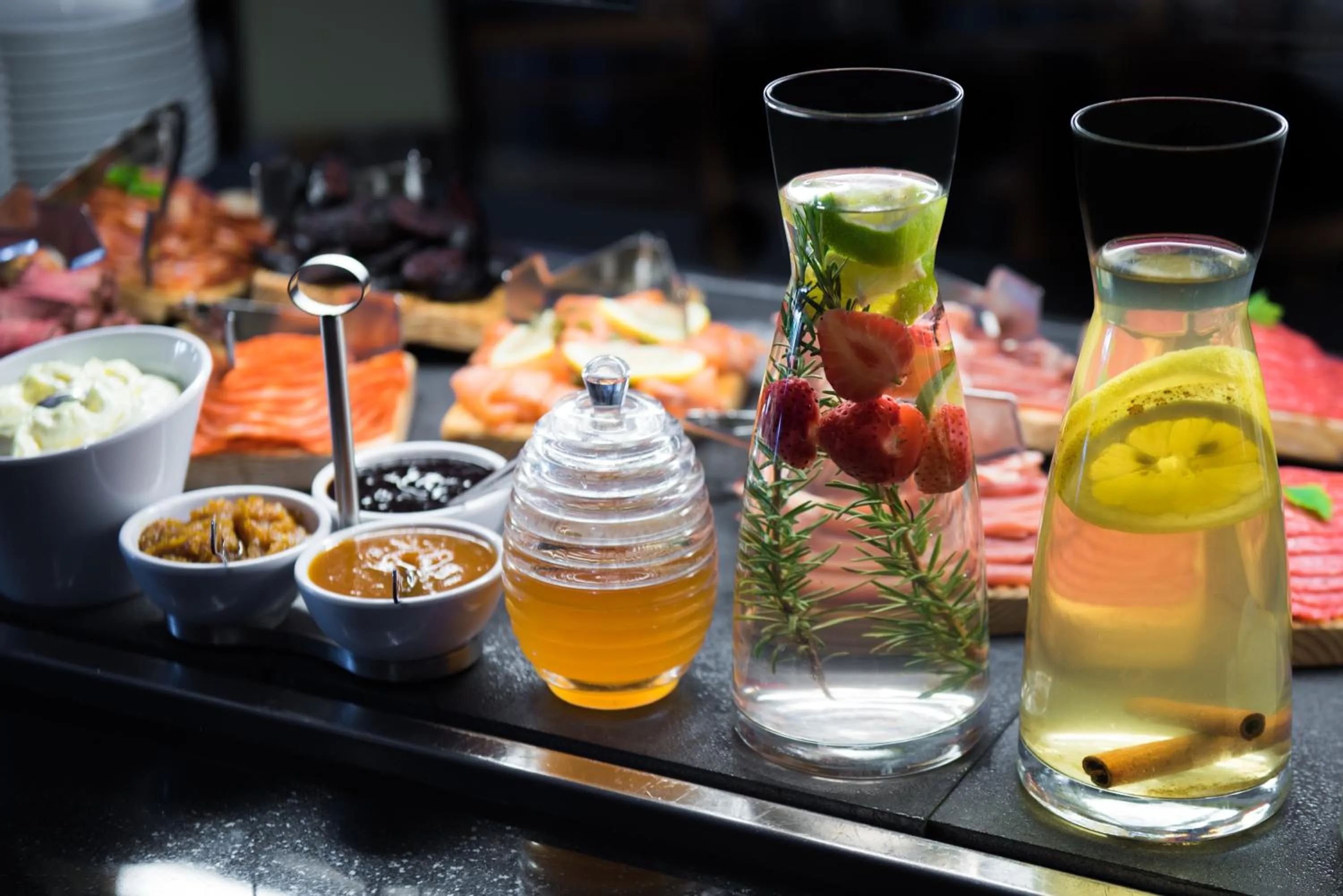 Buffet breakfast in Vila Gale Opera