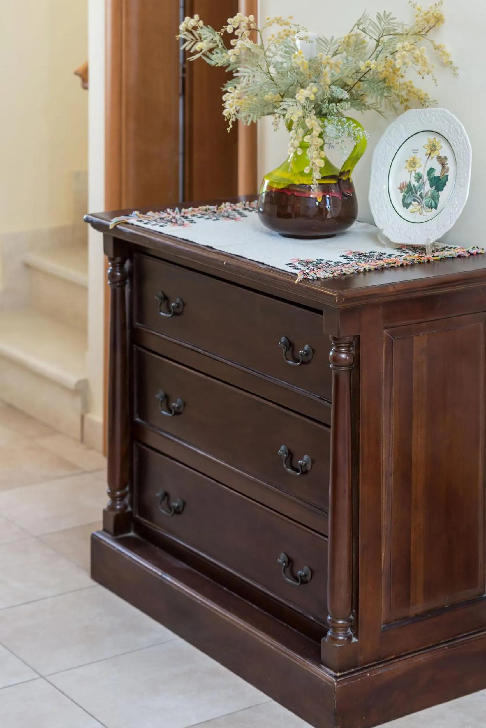 Decorative detail in Lorenzo Villas with Private Pool, 200m from the beach, by ZanteWize