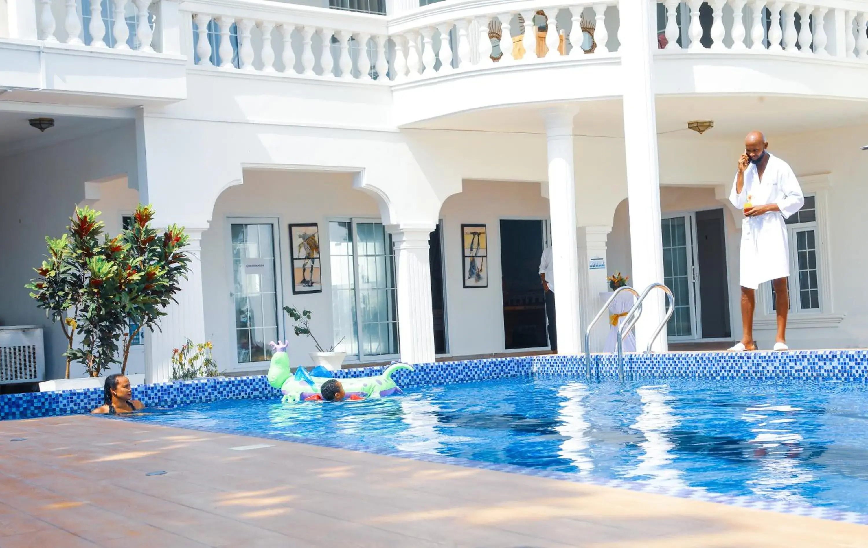 Swimming pool in Hotel Petit Brussel Swimming pool in Hotel Petit Brussel