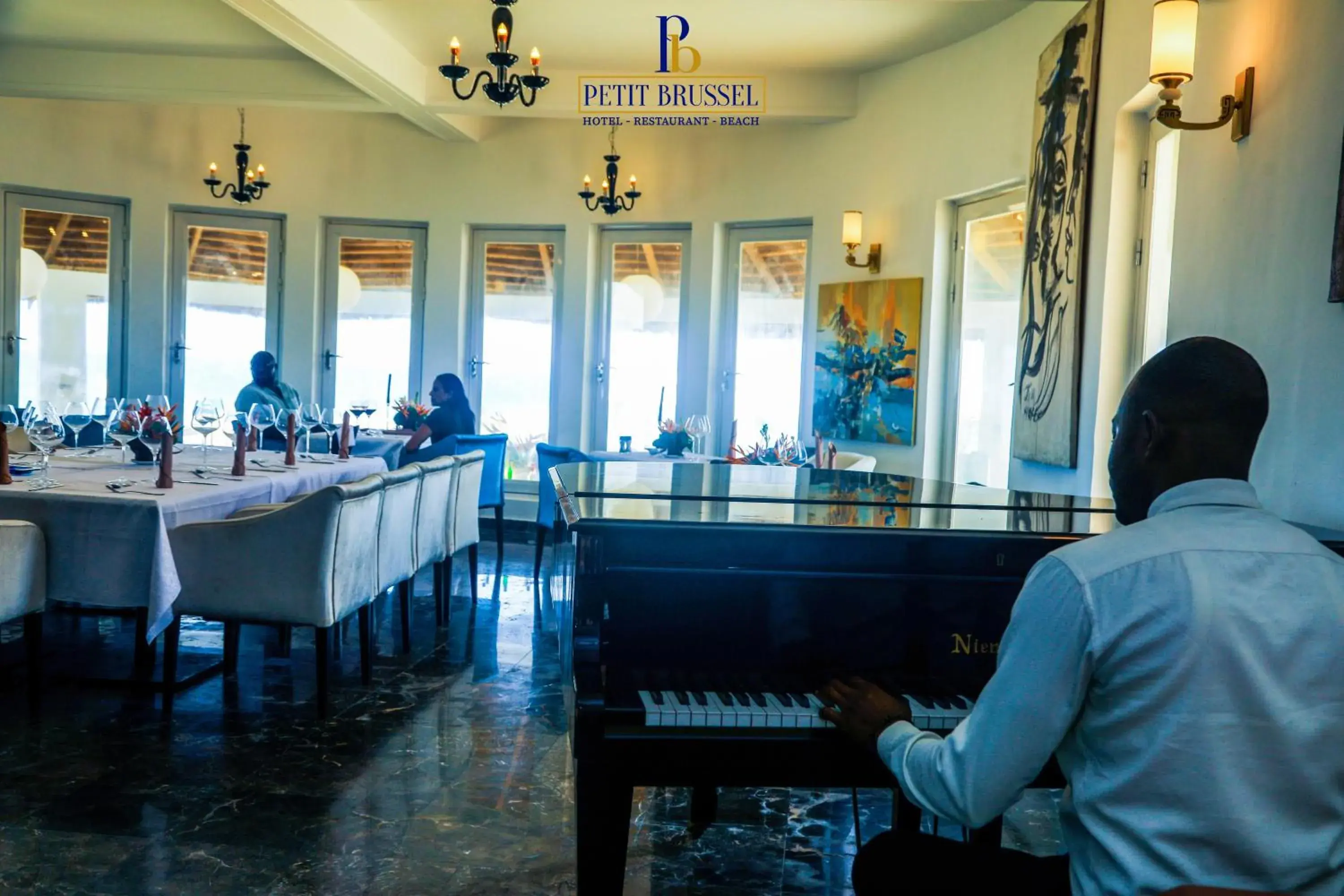 Restaurant/places to eat in Hotel Petit Brussel Restaurant/places to eat in Hotel Petit Brussel