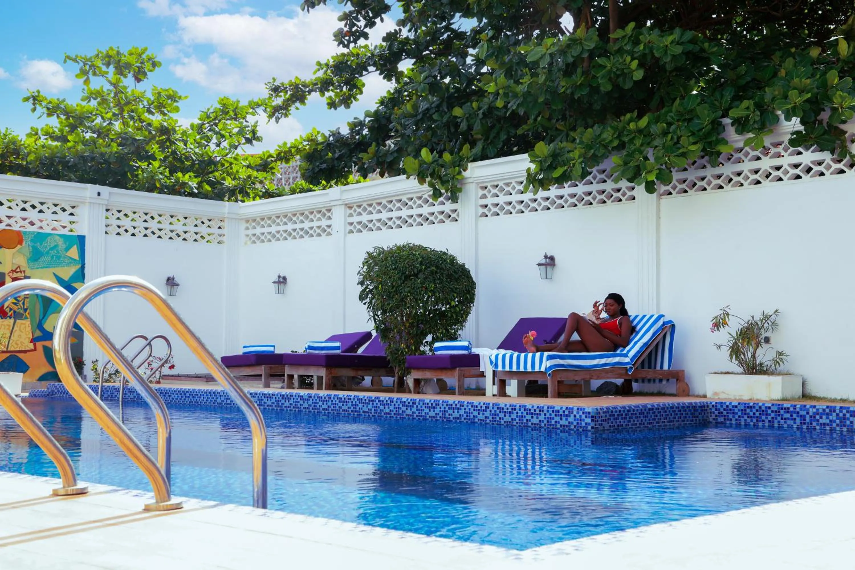 Swimming pool in Hotel Petit Brussel