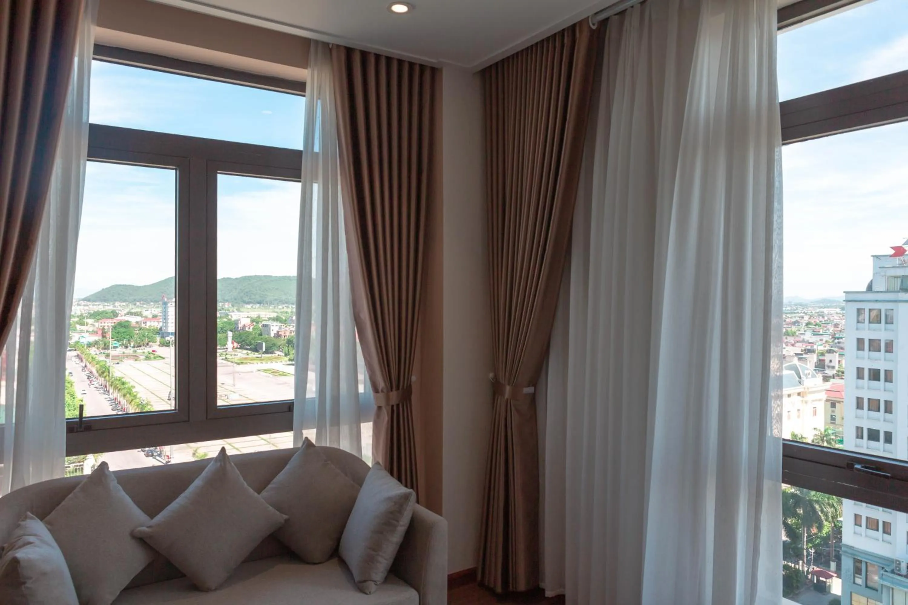 Nearby landmark in Dai Viet Hotel