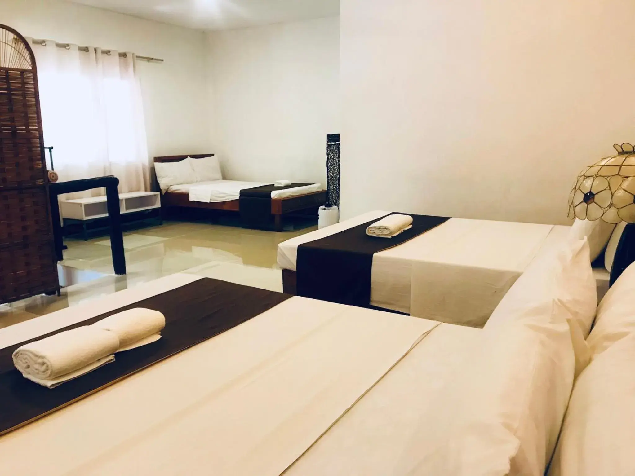 Bed in Santander Pebble Beach Resort Bed in Santander Pebble Beach Resort