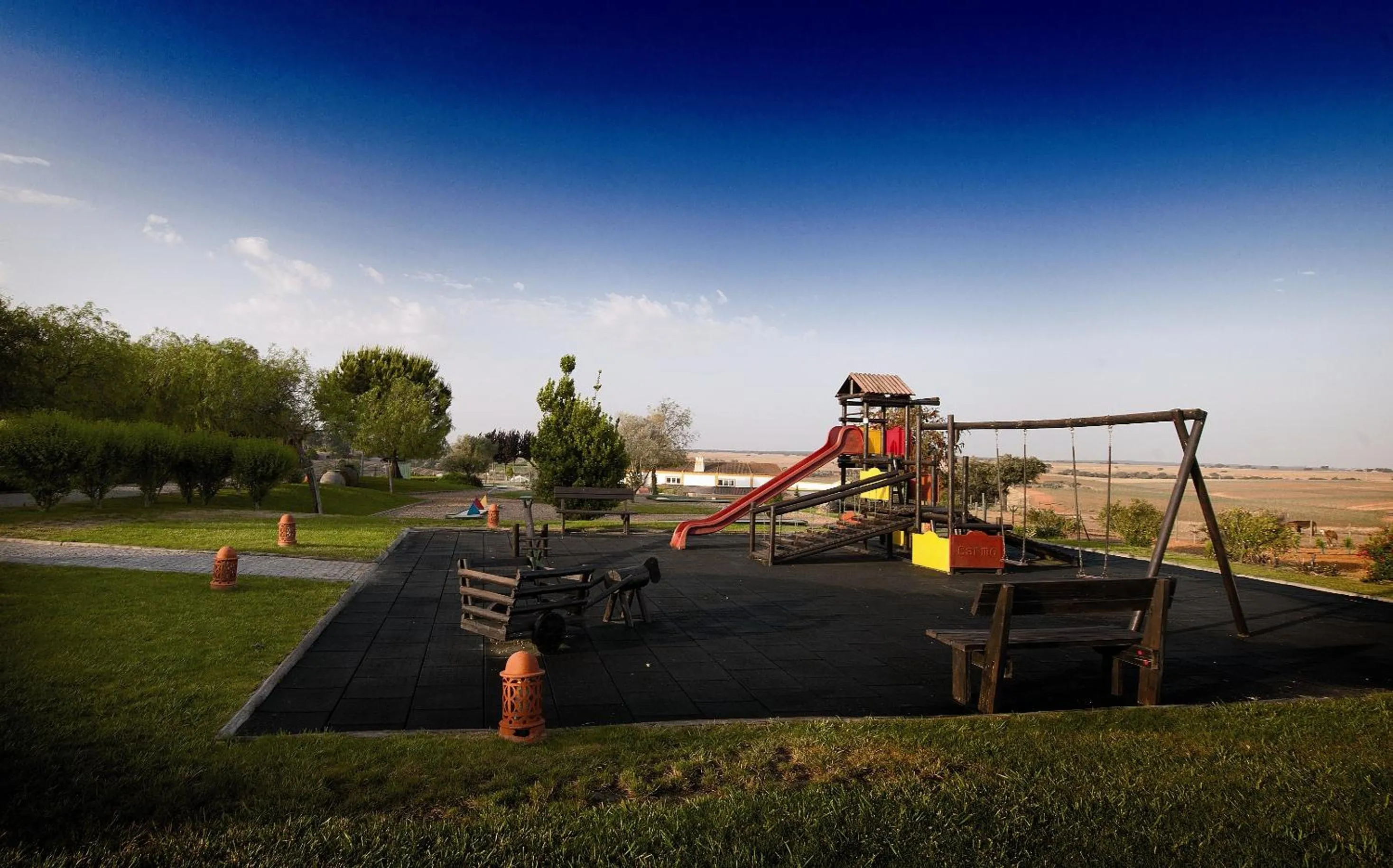 Children play ground in Vila Gale Alentejo Vineyard - Clube de Campo
