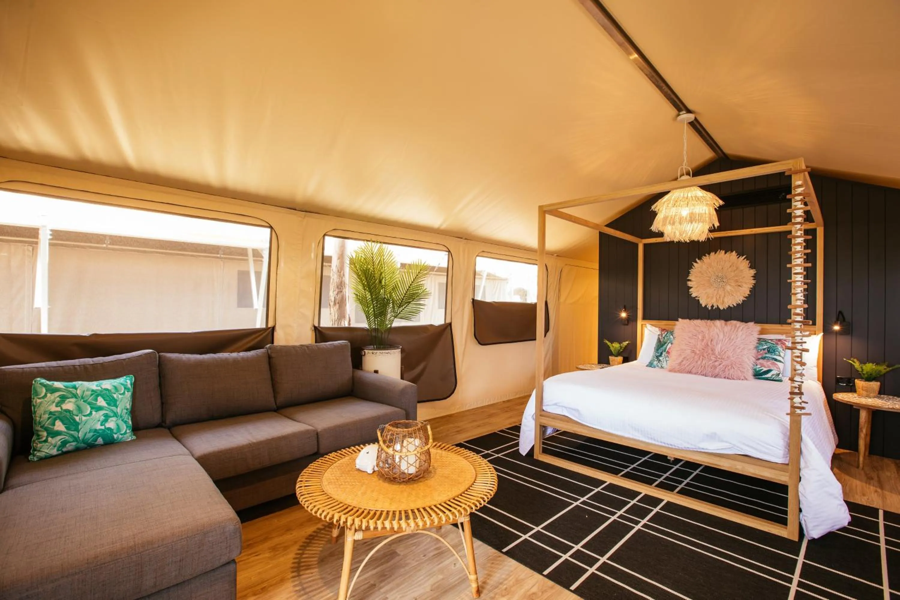 Photo of the whole room, Bed in BIG4 Sandstone Point Holiday Resort Bribie Island