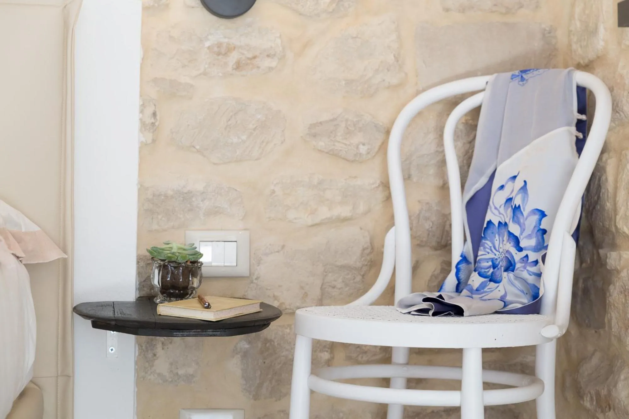 Decorative detail in Evoca