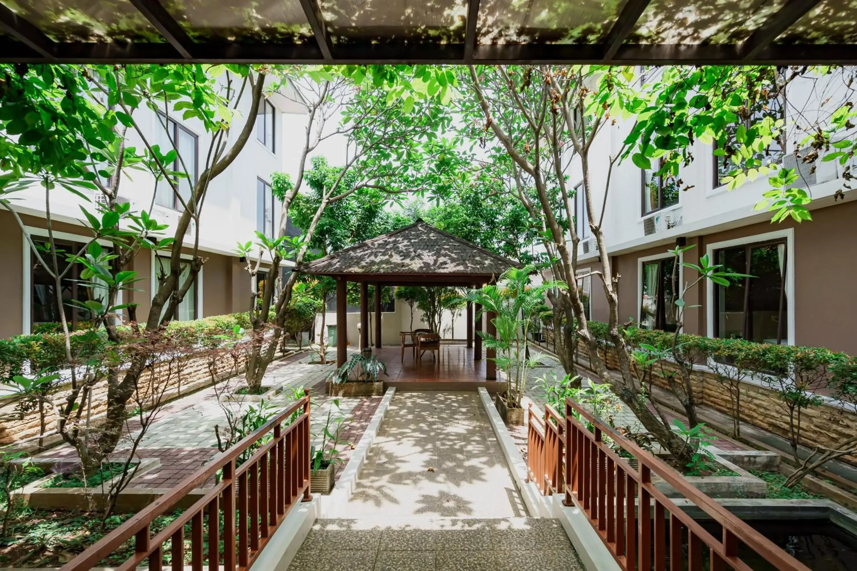 Property building in Sans Vibes Jasmine Suite TB Simatupang Property building in Sans Vibes Jasmine Suite TB Simatupang