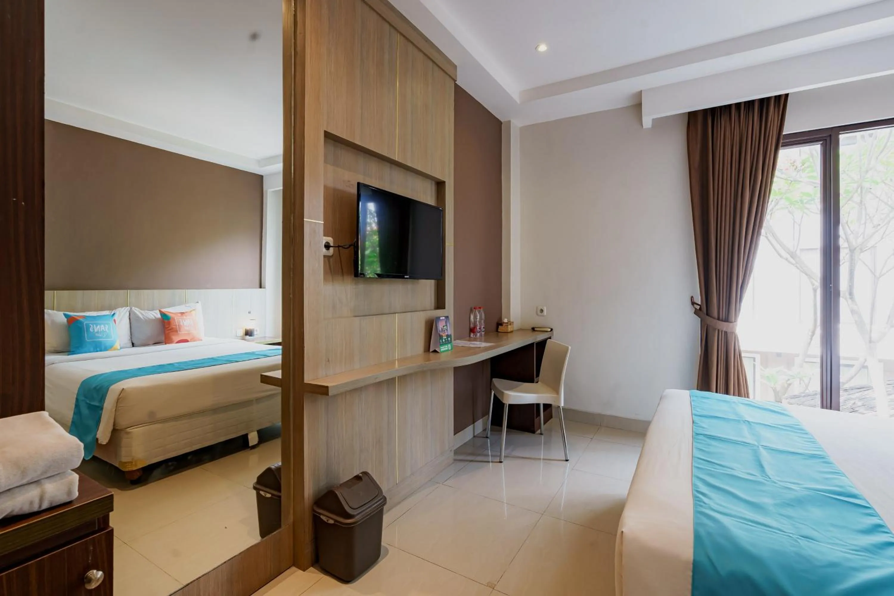 Bedroom, Bed in Sans Vibes Jasmine Suite TB Simatupang