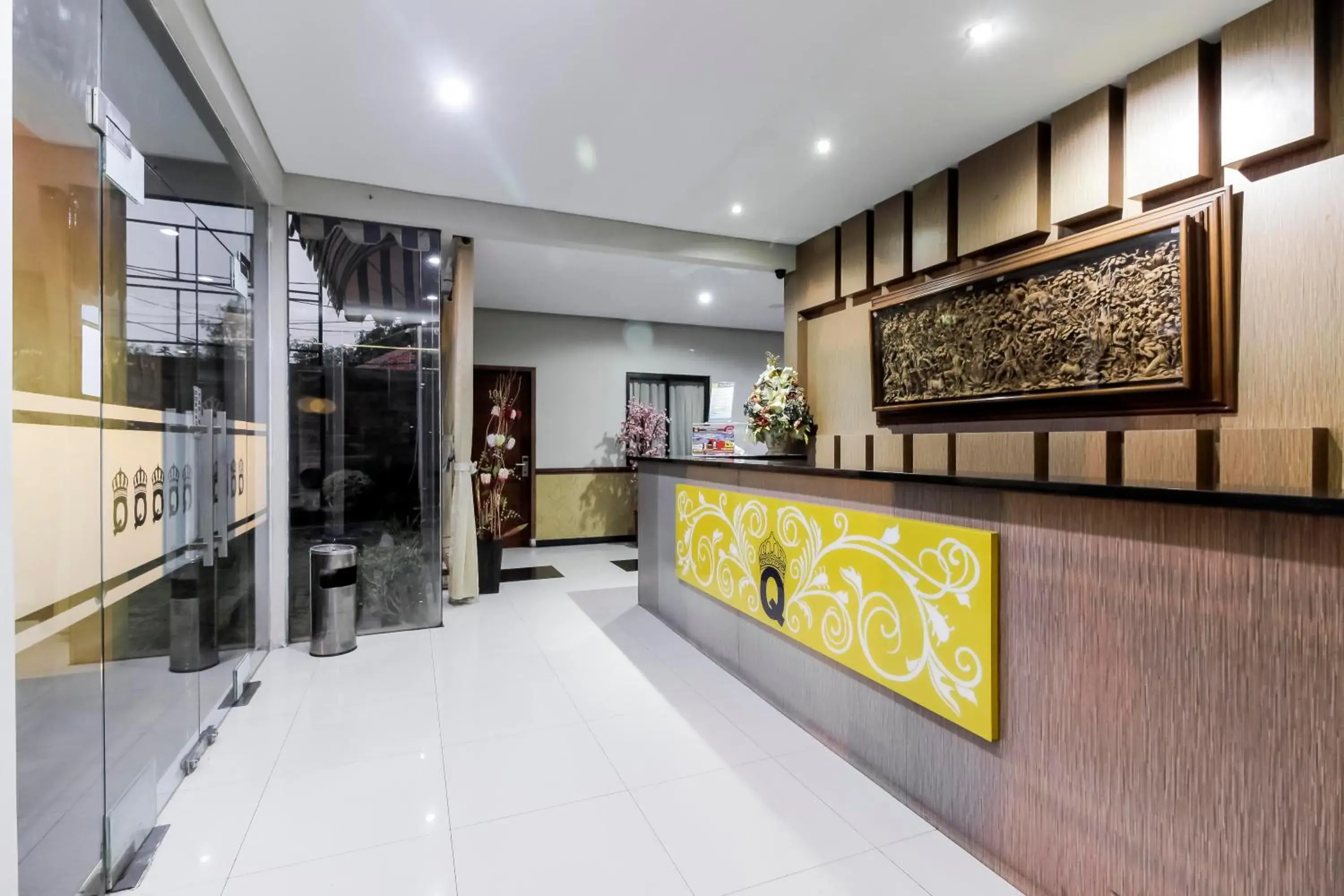 Lobby or reception in RedDoorz Plus @ Tuparev Cirebon Lobby or reception in RedDoorz Plus @ Tuparev Cirebon