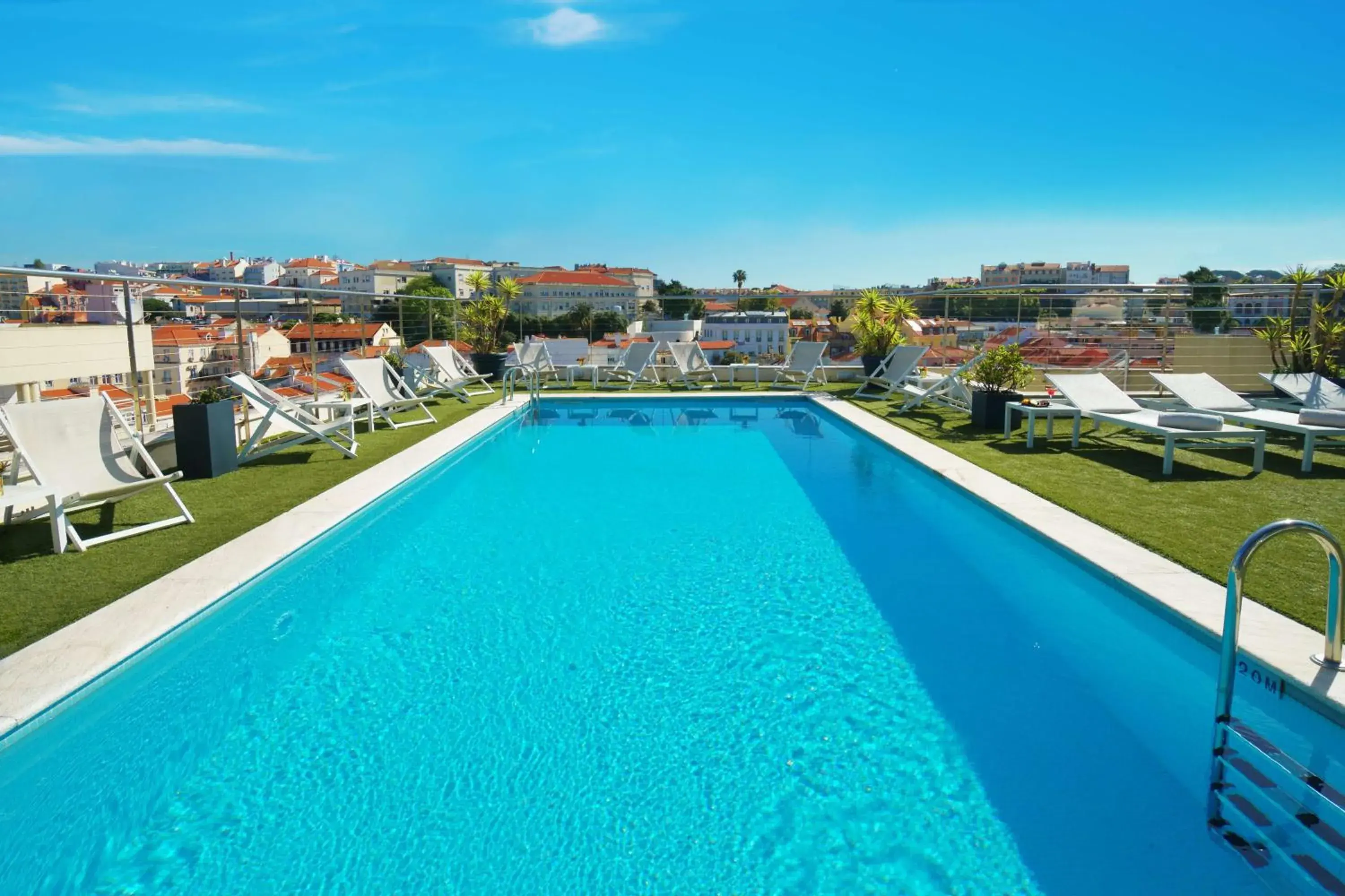 Pool view in NH Collection Lisboa Liberdade Pool view in NH Collection Lisboa Liberdade
