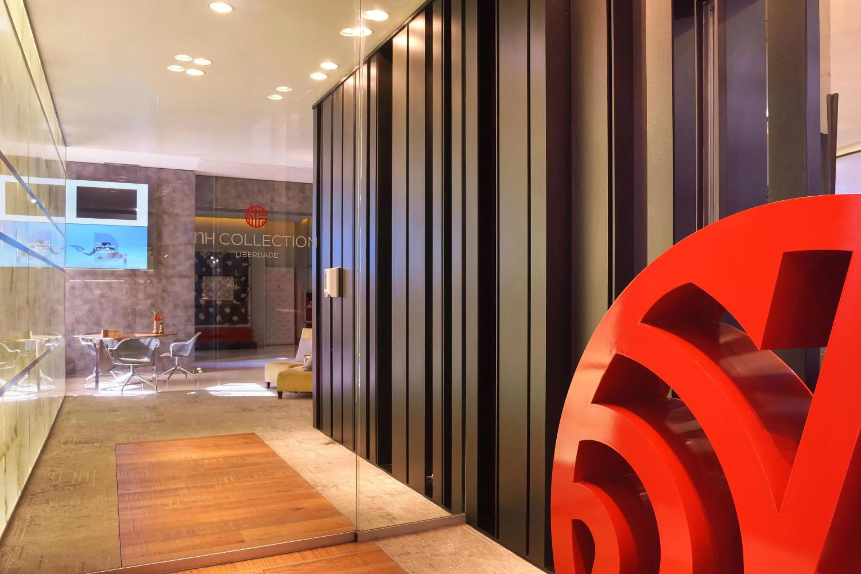 Lobby or reception in NH Collection Lisboa Liberdade
