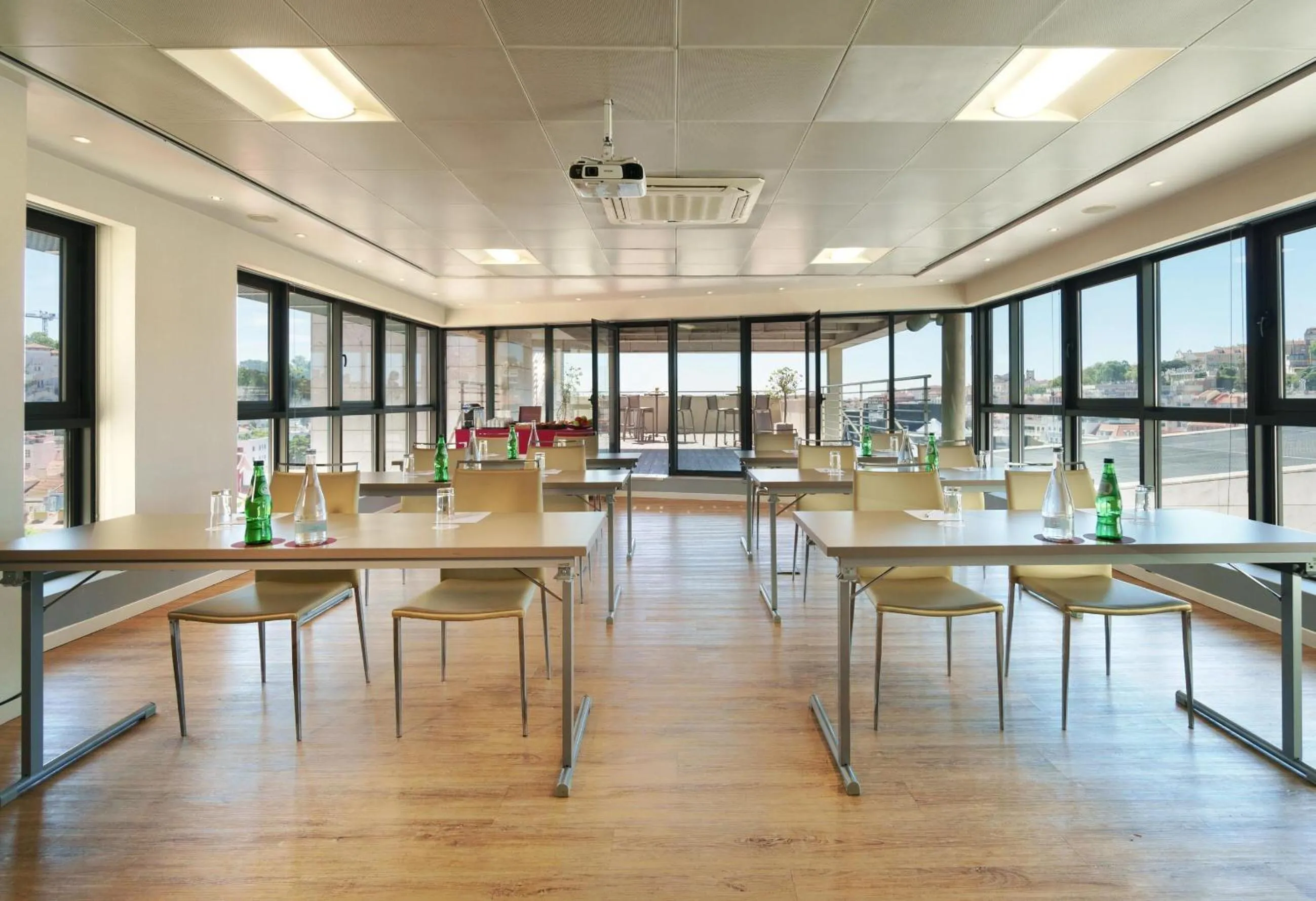 Meeting/conference room in NH Collection Lisboa Liberdade