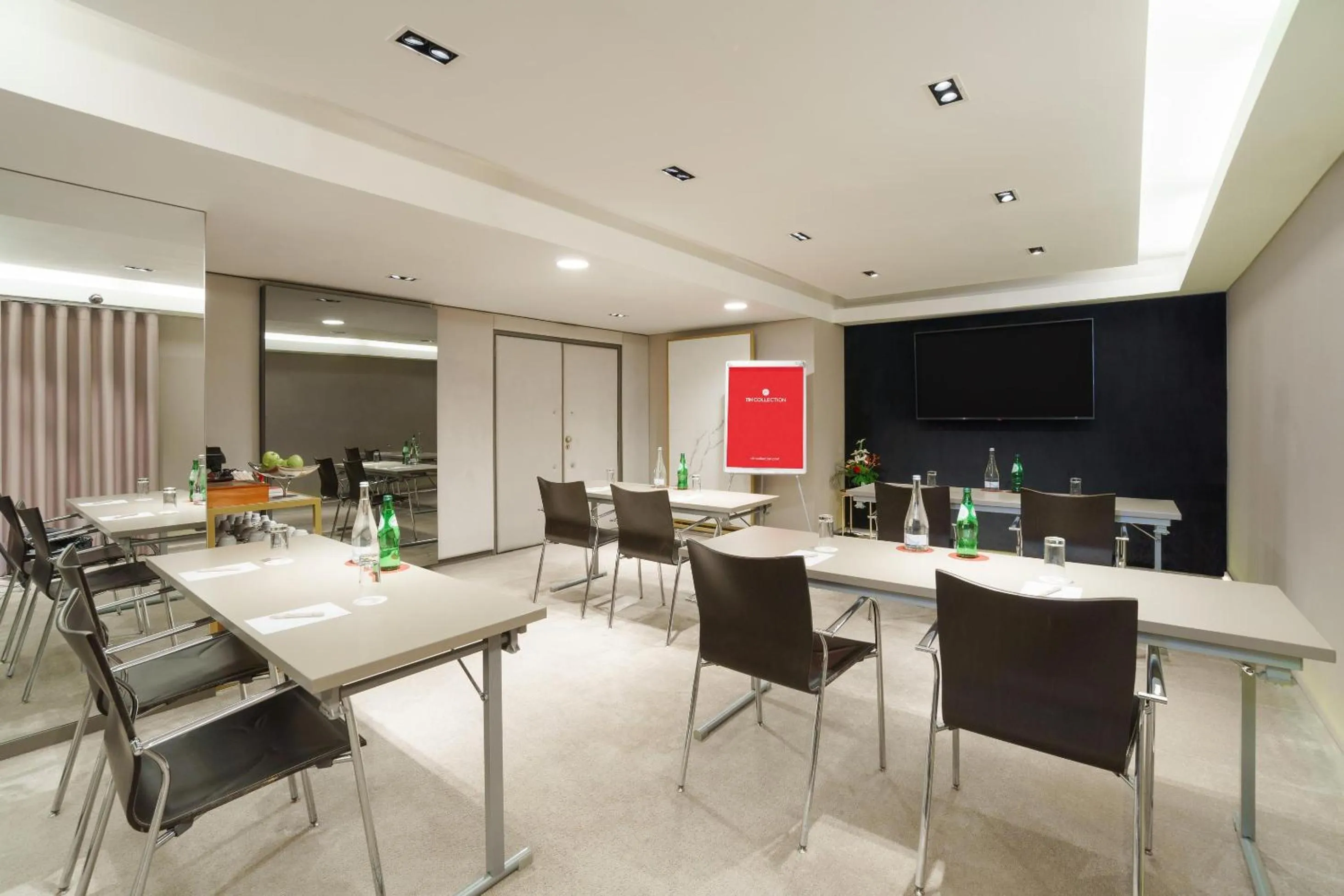 Meeting/conference room in NH Collection Lisboa Liberdade