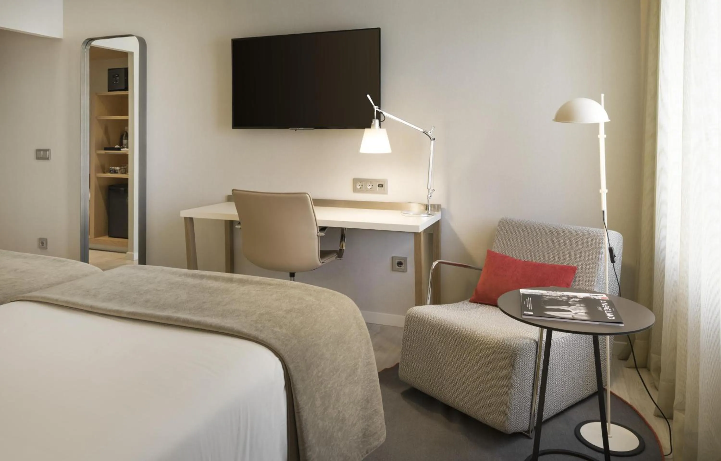 Bedroom, Bed in NH Collection Lisboa Liberdade