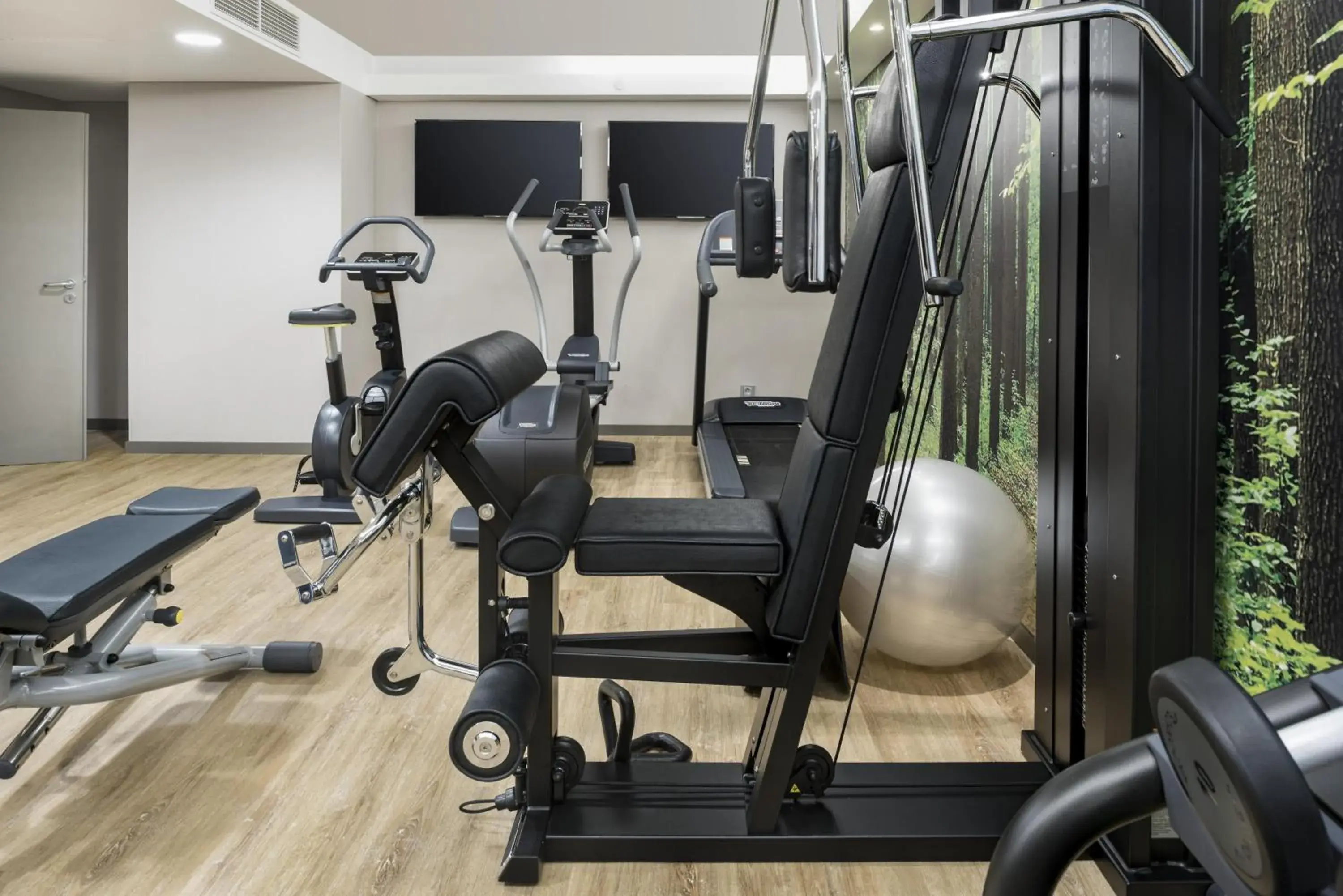 Fitness centre/facilities in NH Collection Lisboa Liberdade Fitness centre/facilities in NH Collection Lisboa Liberdade