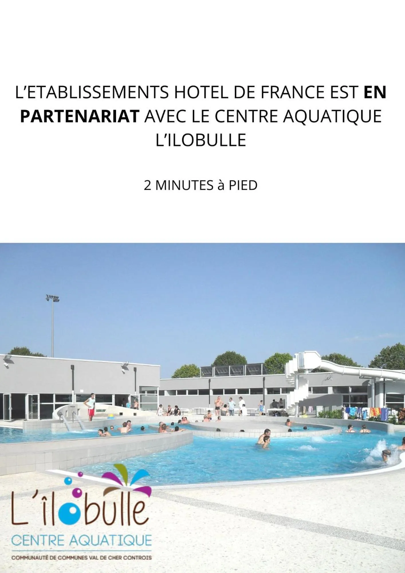 Swimming pool in Contact Hôtel de France Contres-Beauval-Cheverny