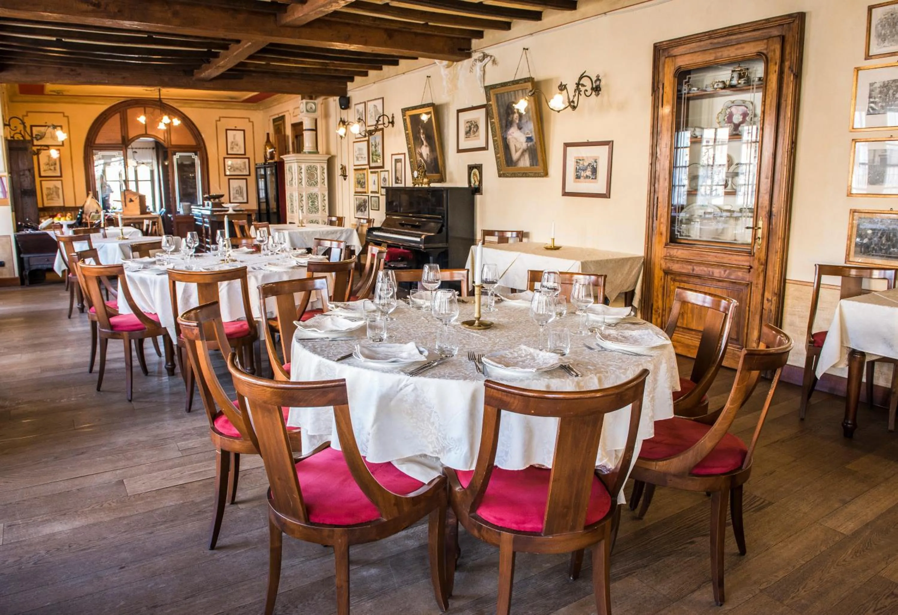 Restaurant/places to eat in Albergo Ristorante Garibaldi