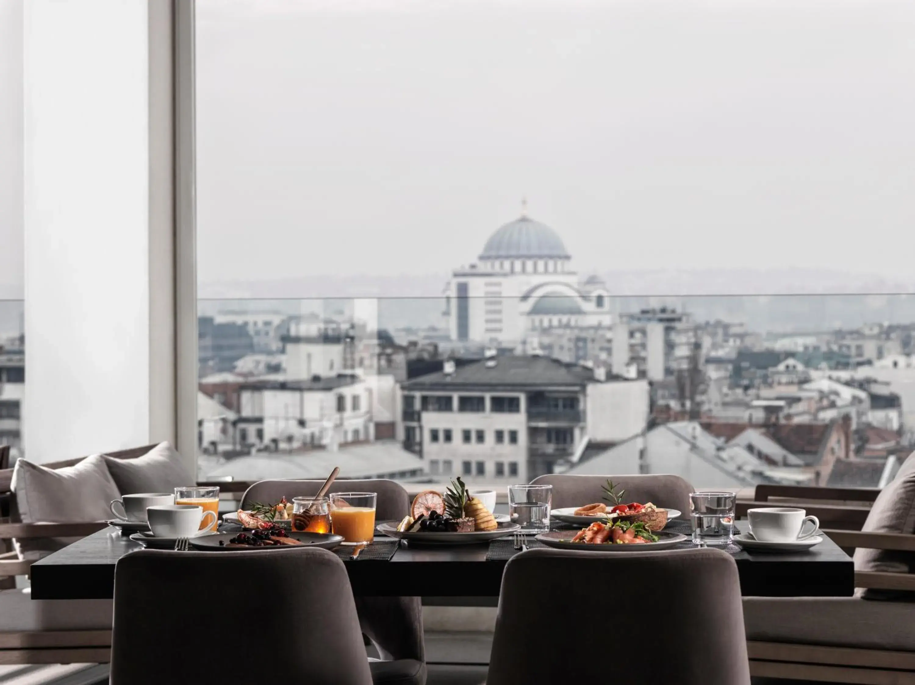 Restaurant/places to eat in Metropol Palace, Belgrade Restaurant/places to eat in Metropol Palace, Belgrade