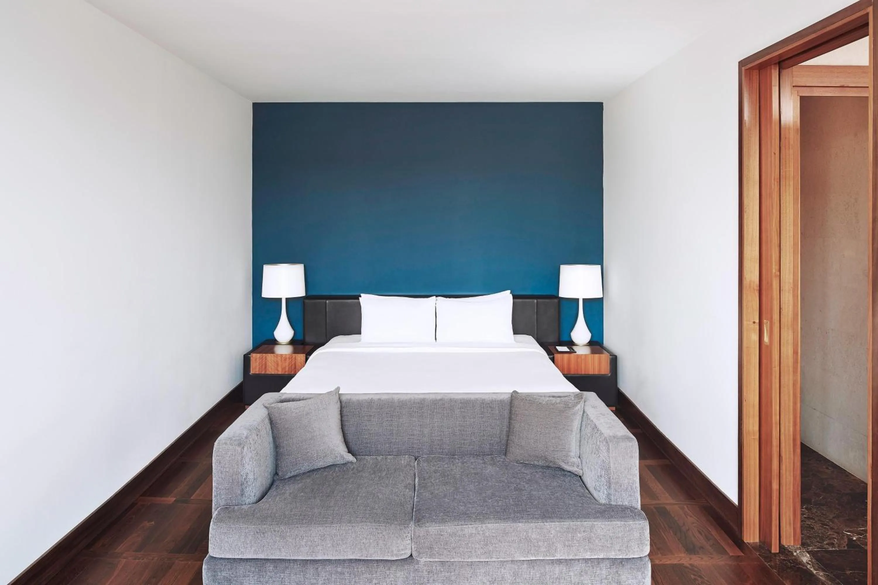 Photo of the whole room, Bed in Metropol Palace, Belgrade