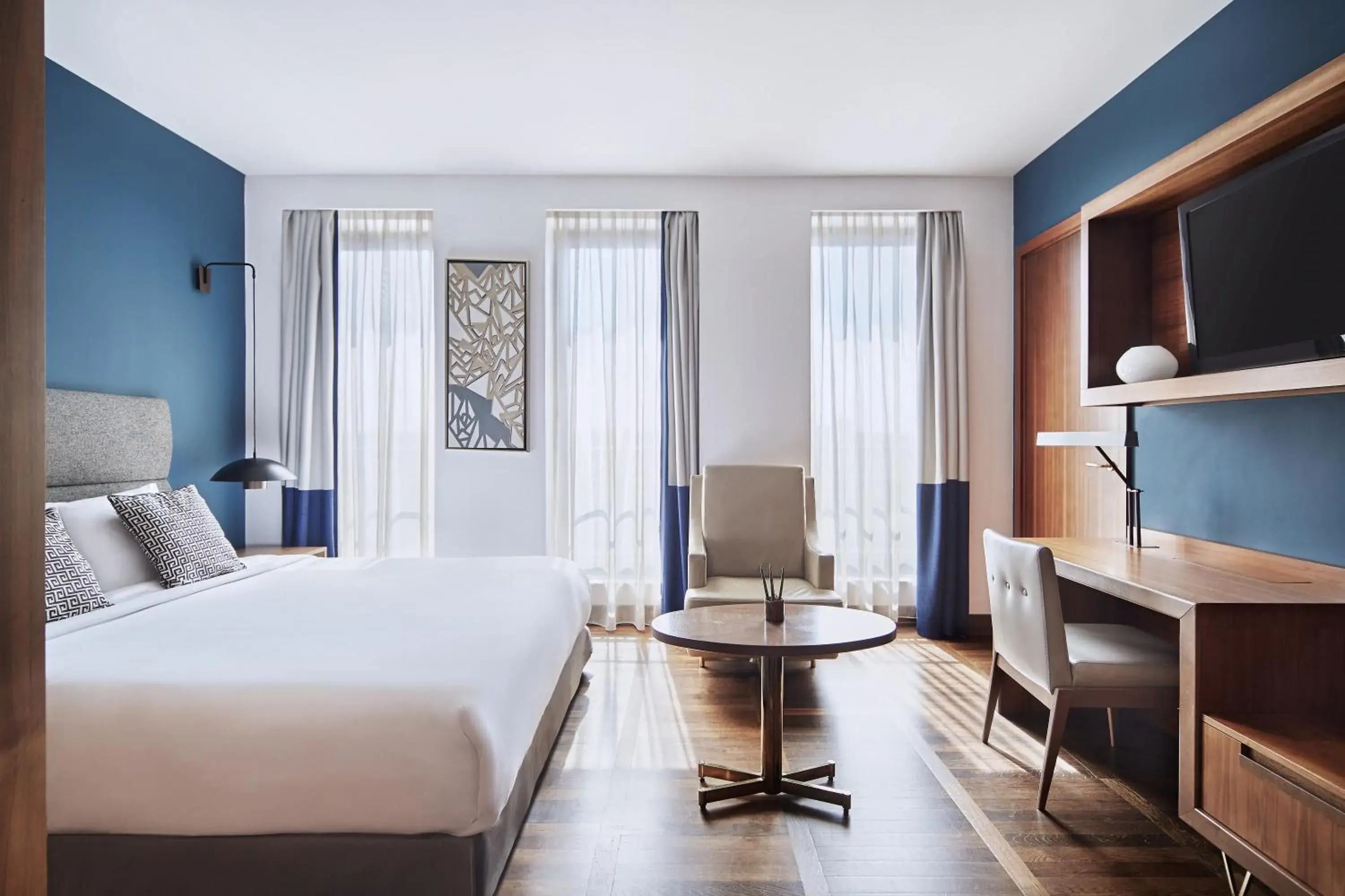 Bed in Metropol Palace, Belgrade Bed in Metropol Palace, Belgrade