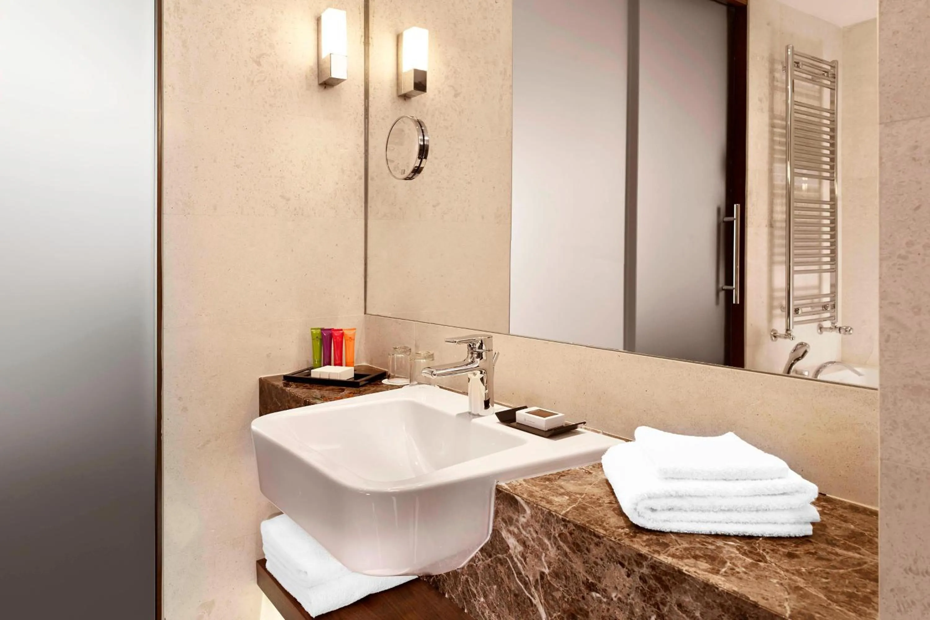 Bathroom in Metropol Palace, Belgrade