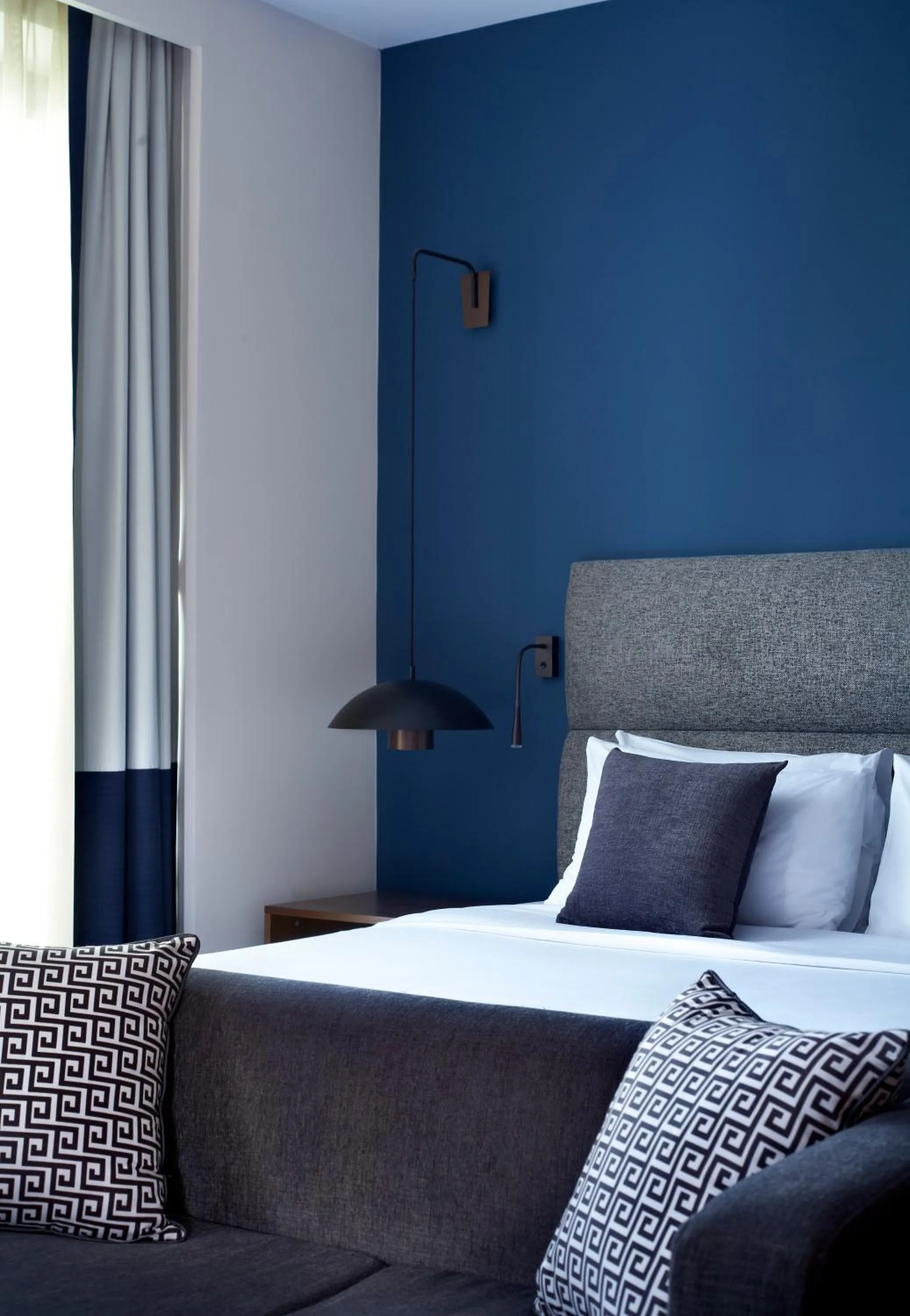 Bed in Metropol Palace, Belgrade