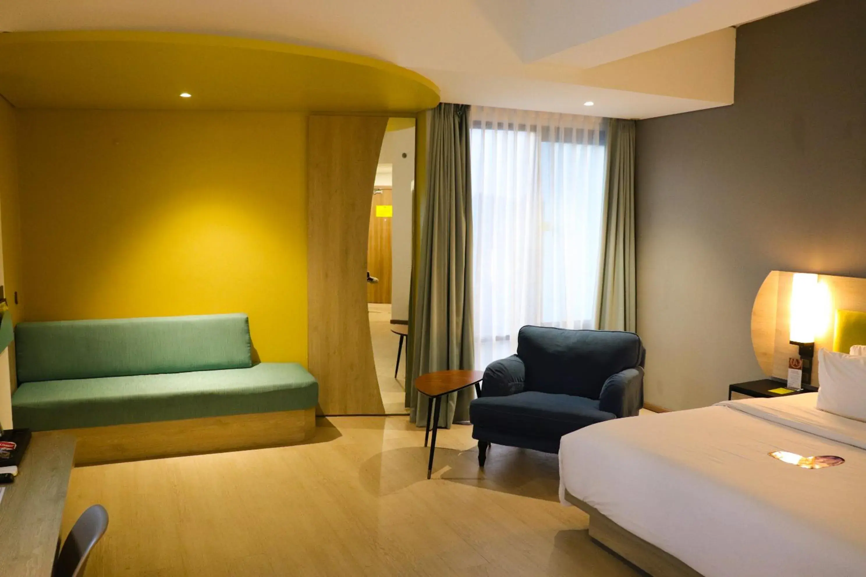 Living room, Bed in MaxOneHotels @Balikpapan Living room, Bed in MaxOneHotels @Balikpapan