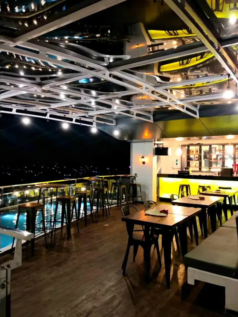 Lounge or bar in MaxOneHotels @Balikpapan Lounge or bar in MaxOneHotels @Balikpapan