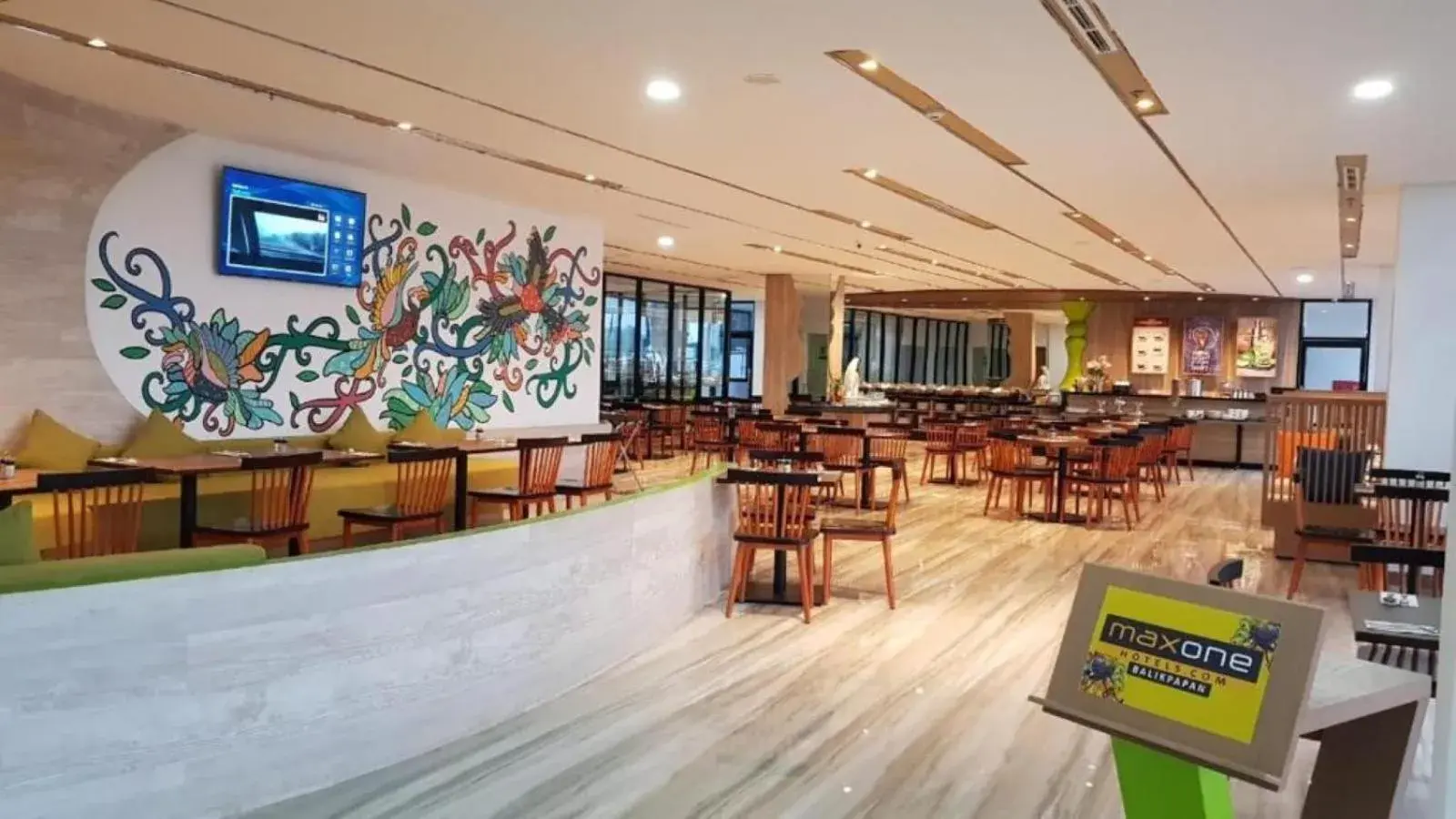 Restaurant/places to eat in MaxOneHotels @Balikpapan Restaurant/places to eat in MaxOneHotels @Balikpapan