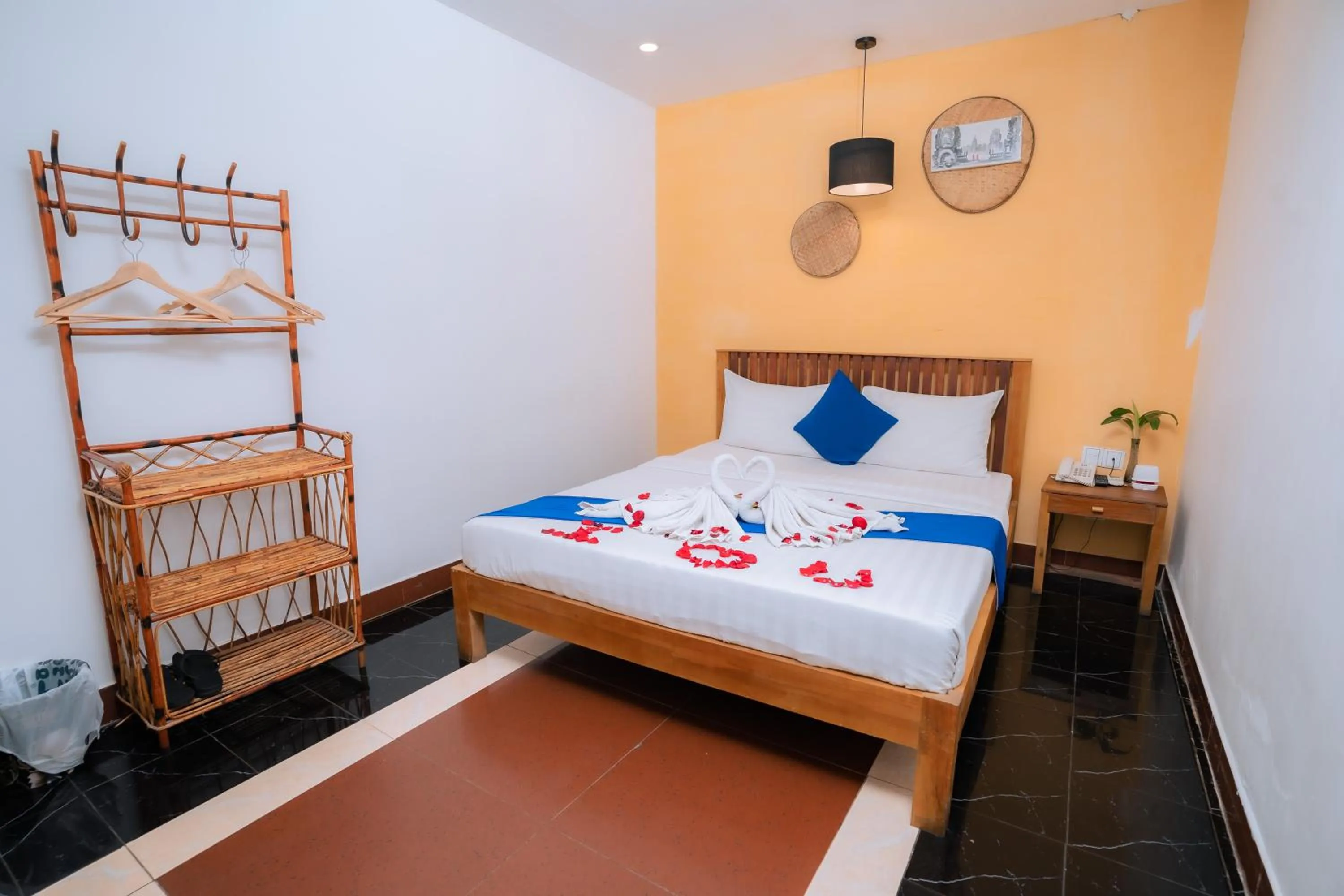 Bedroom, Bed in Grand Elevation Hotel