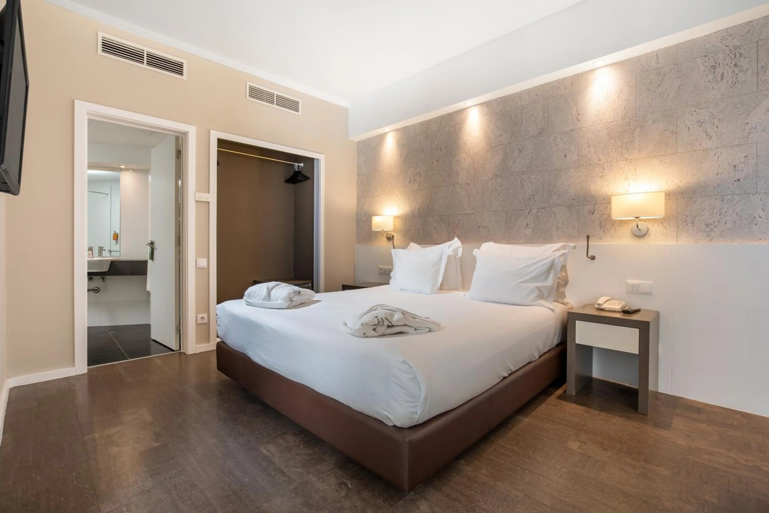 Bedroom, Bed in AP Eva Senses