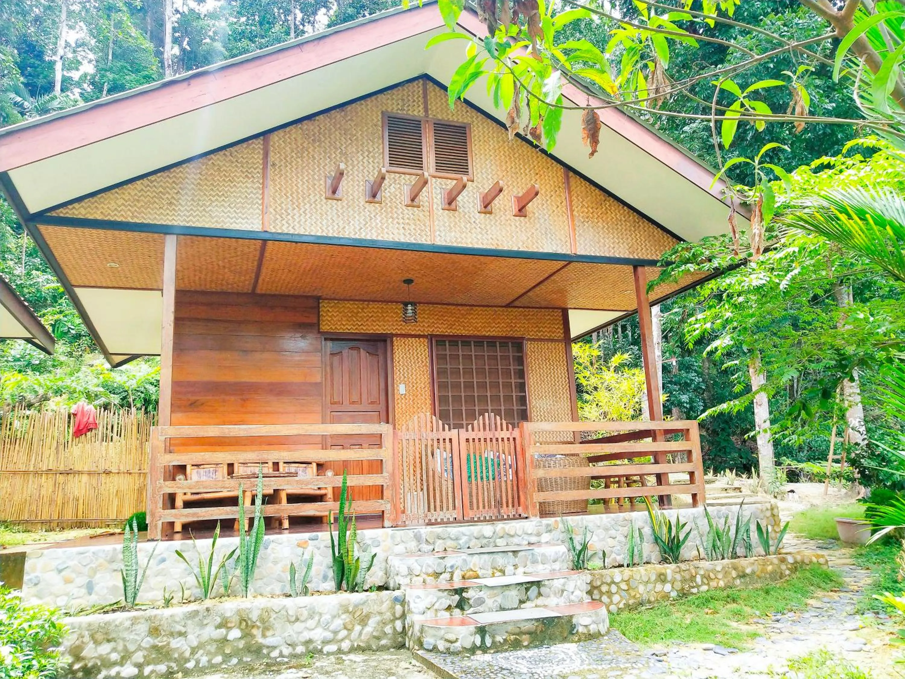 Property building in Victordelia Hilltop Hostel