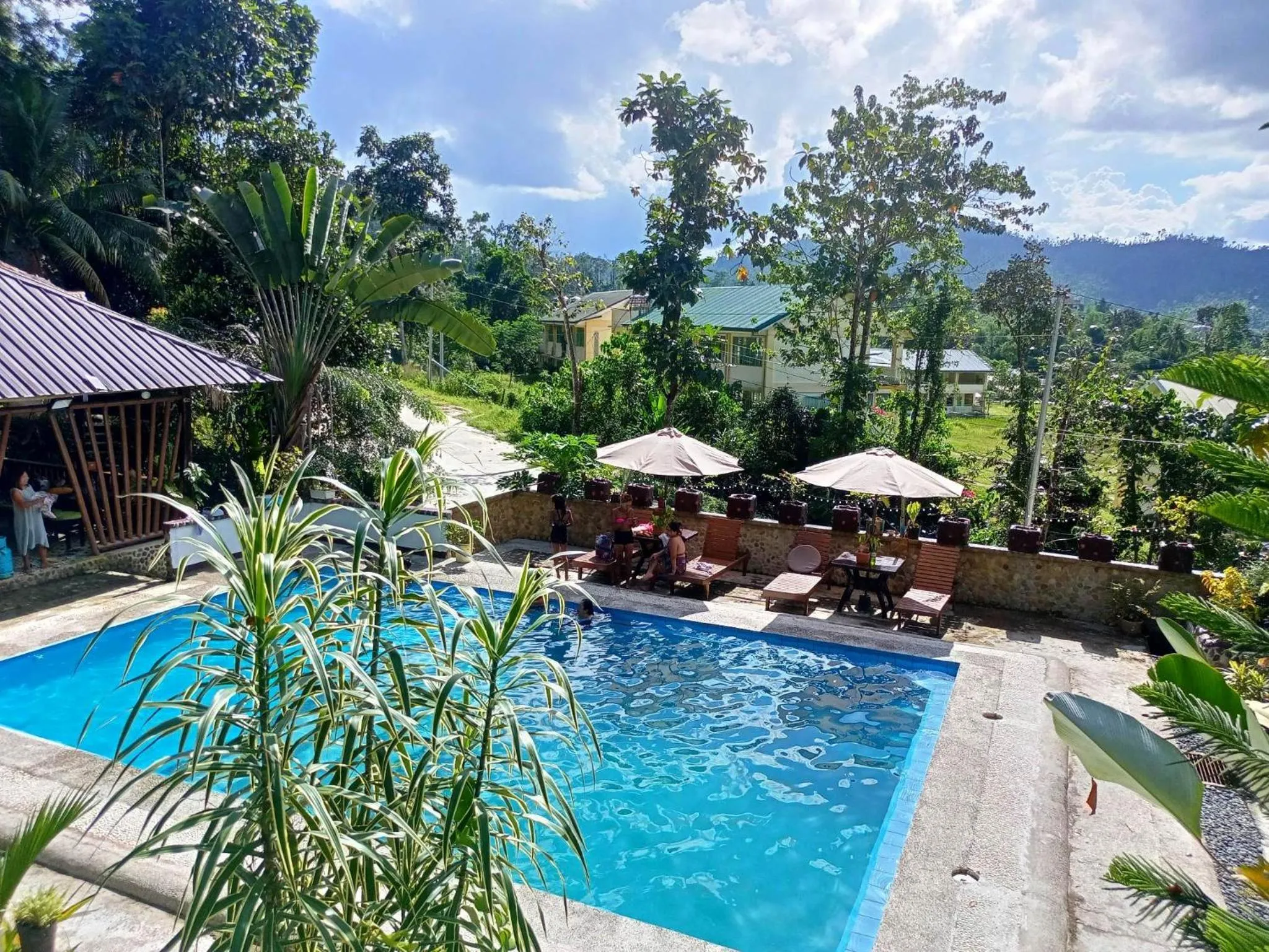 Swimming pool in Victordelia Hilltop Hostel