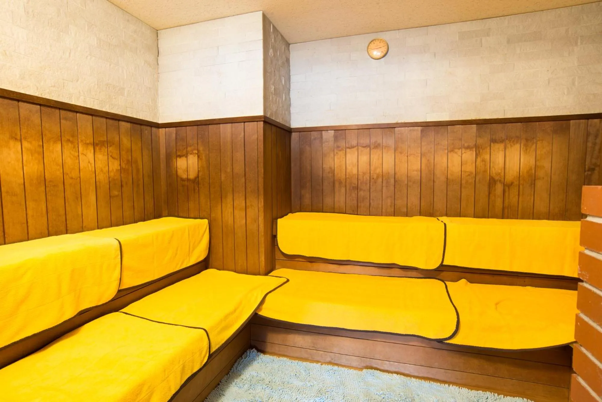 Sauna in Hotel Suncrest