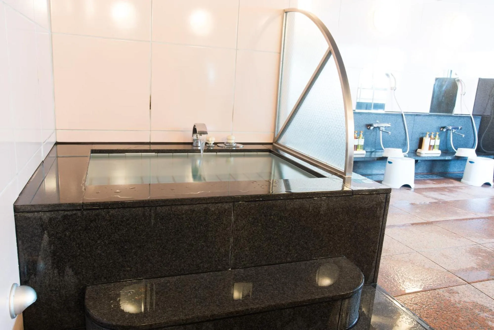 Spa and wellness centre/facilities in Hotel Suncrest