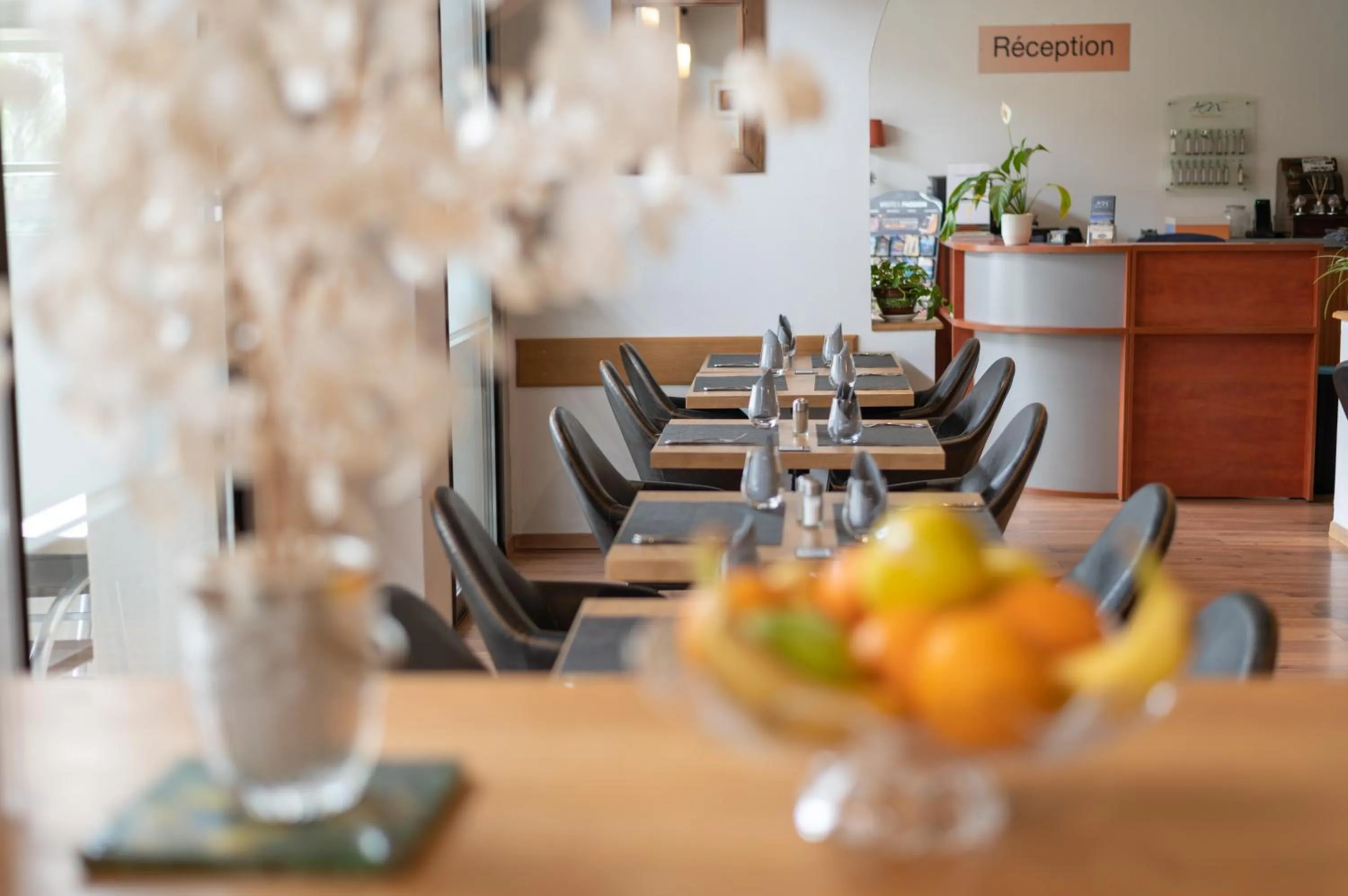 On-site shops in Hôtel Des Nacres