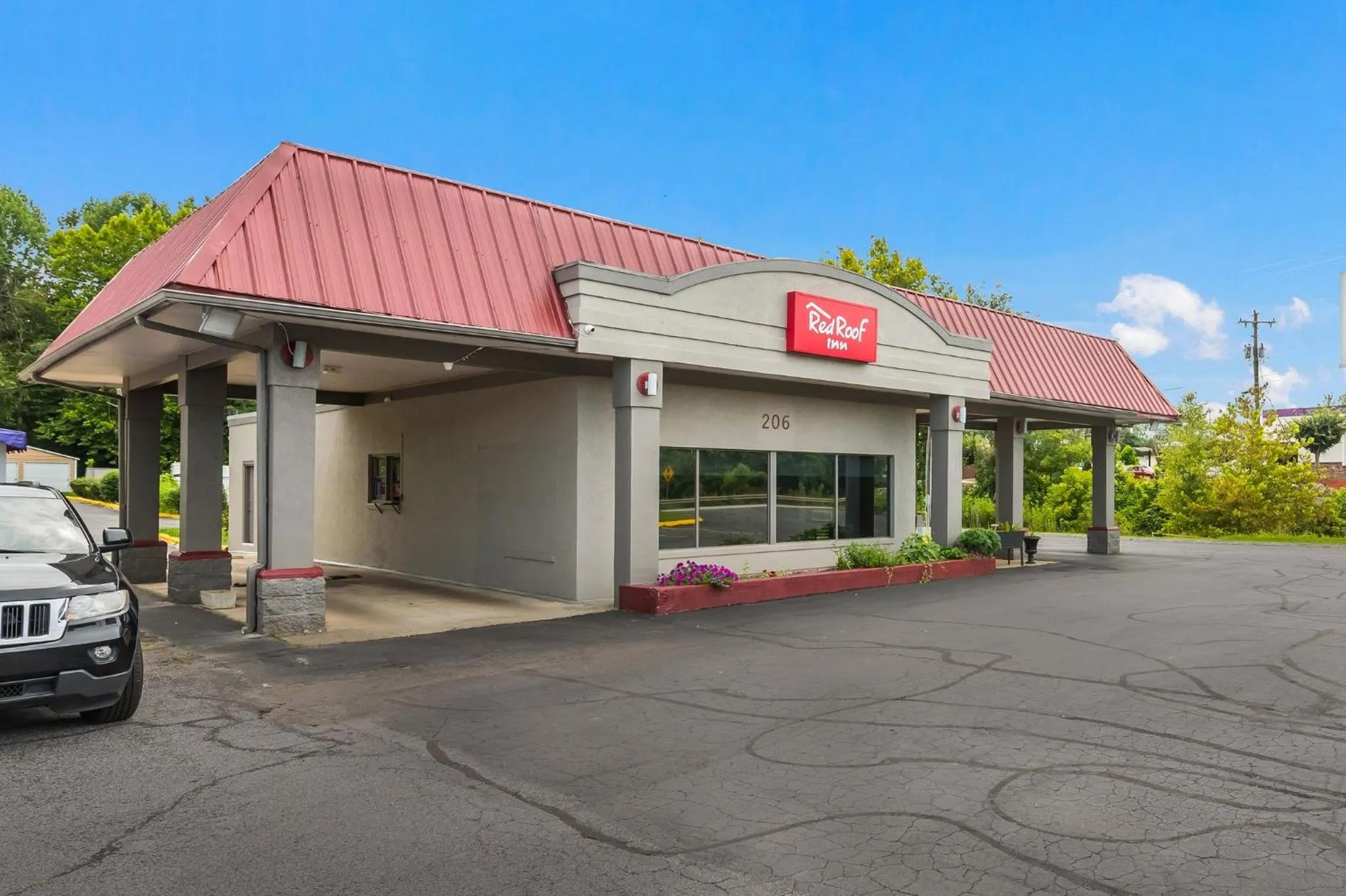 Property building in Red Roof Inn Lenoir