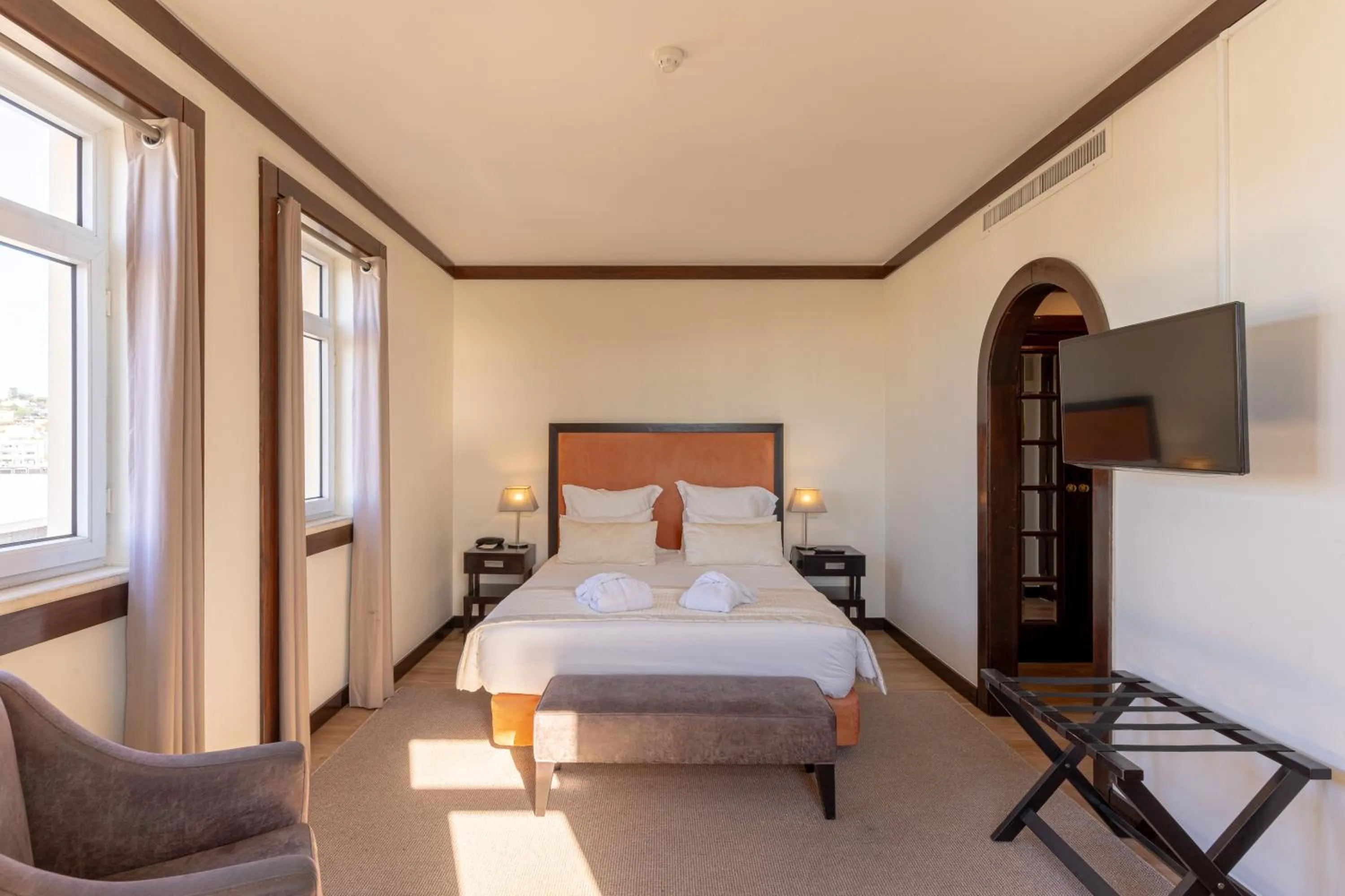 Bed in Hotel Inglaterra - Charme & Boutique