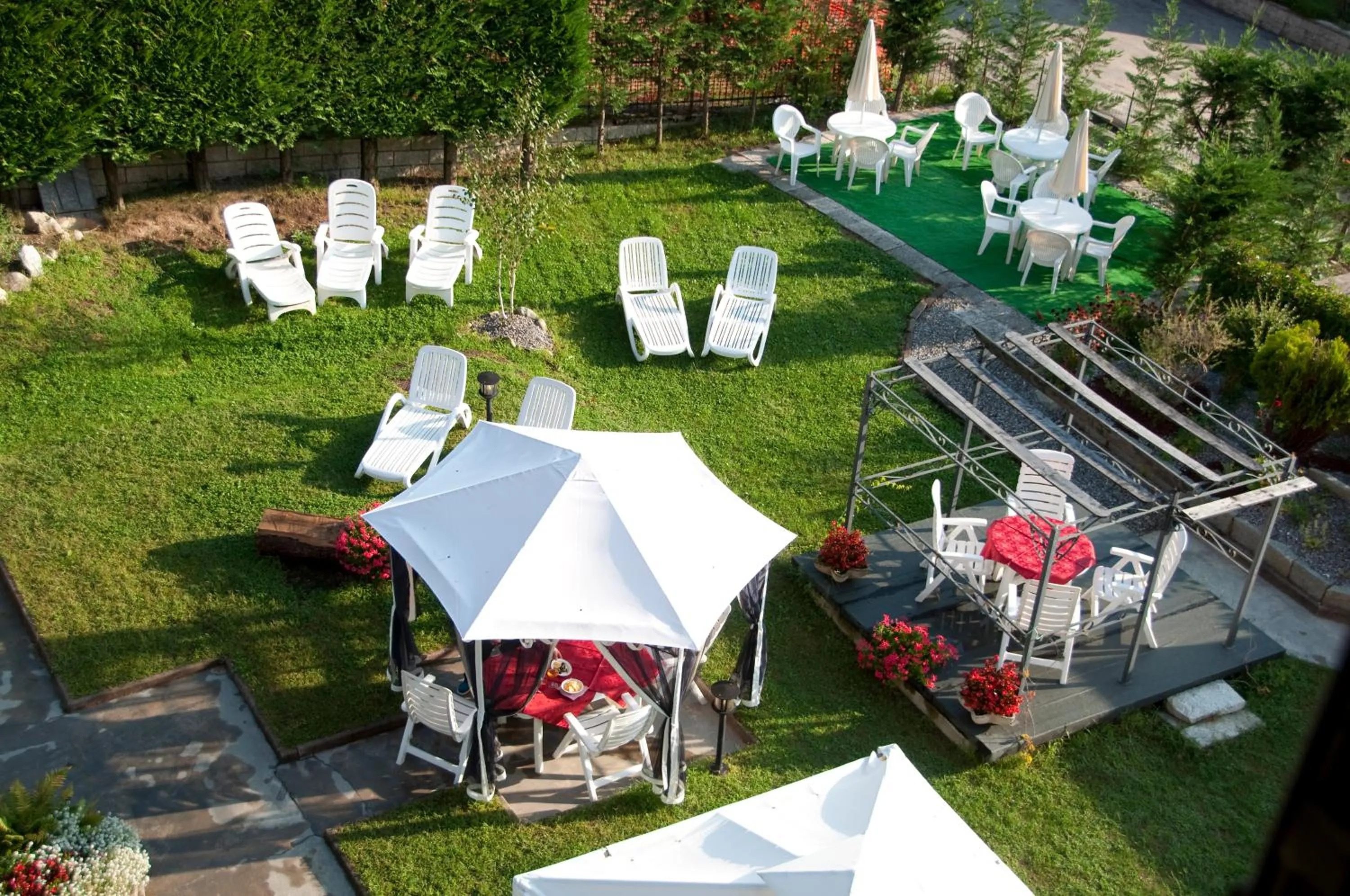 Garden view in Hotel Michela