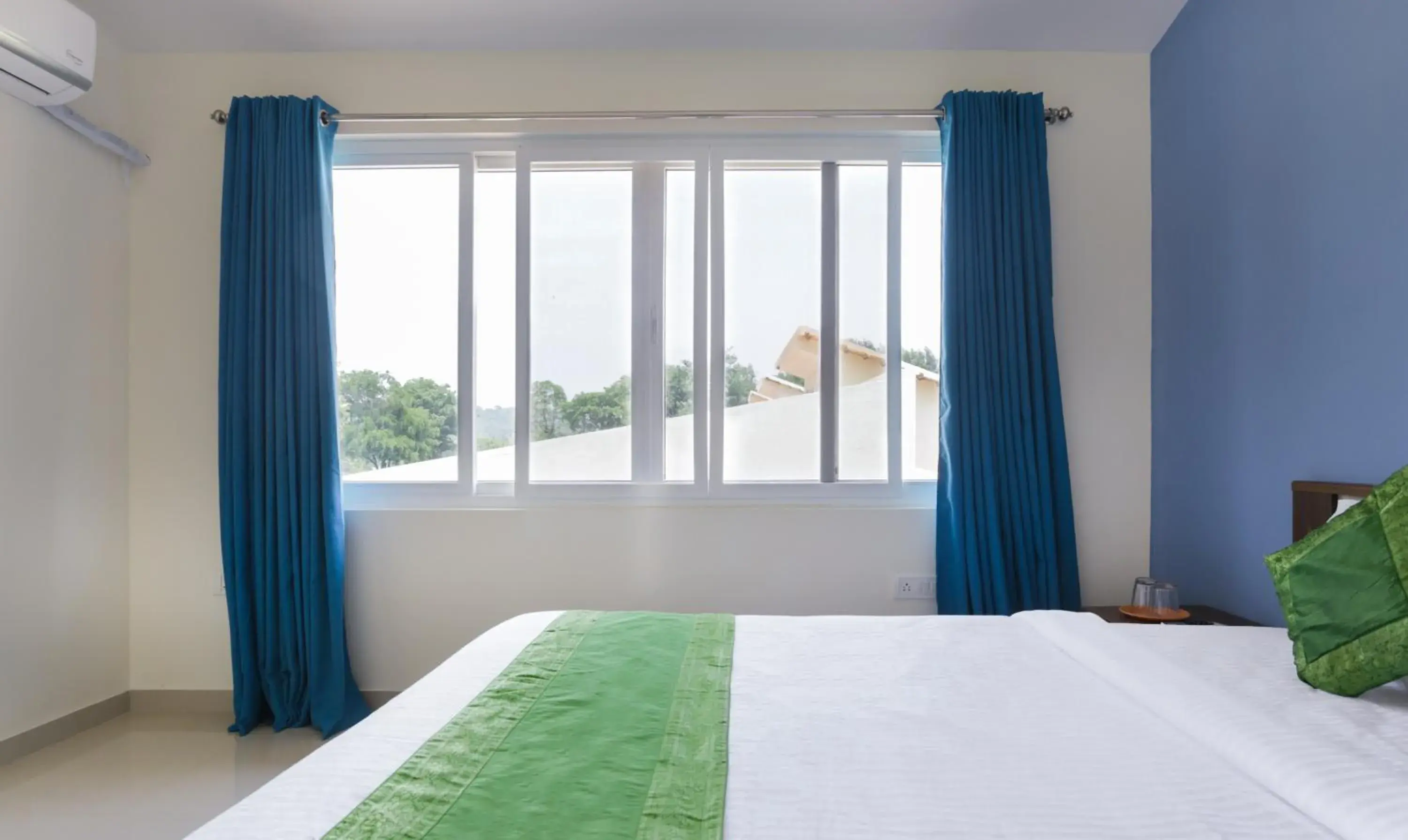 Bedroom, Bed in Treebo Laa Gardenia Resort, Nilavoor Lake Bedroom, Bed in Treebo Laa Gardenia Resort, Nilavoor Lake