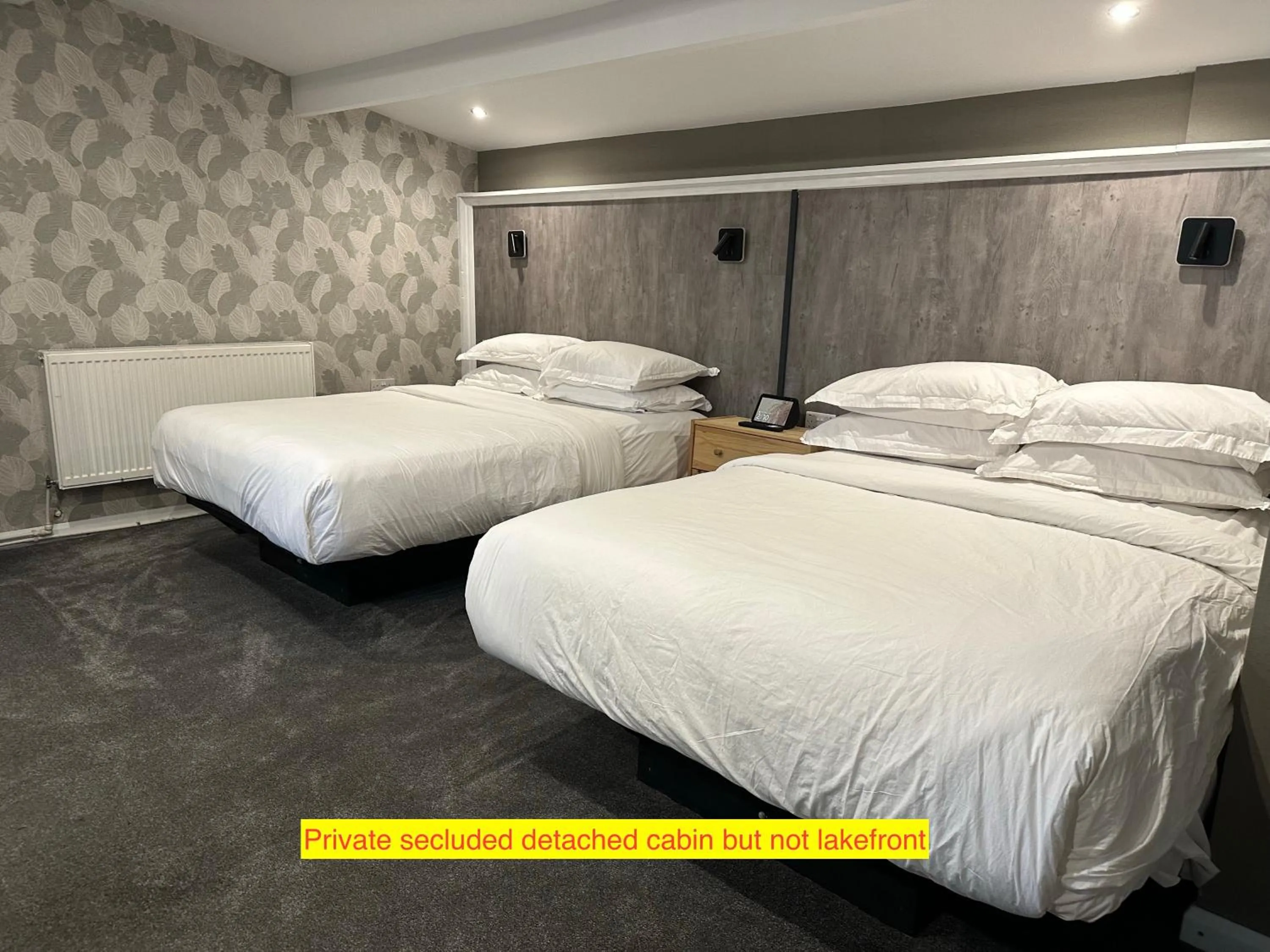 Bedroom, Bed in TheWaterfrontLodges