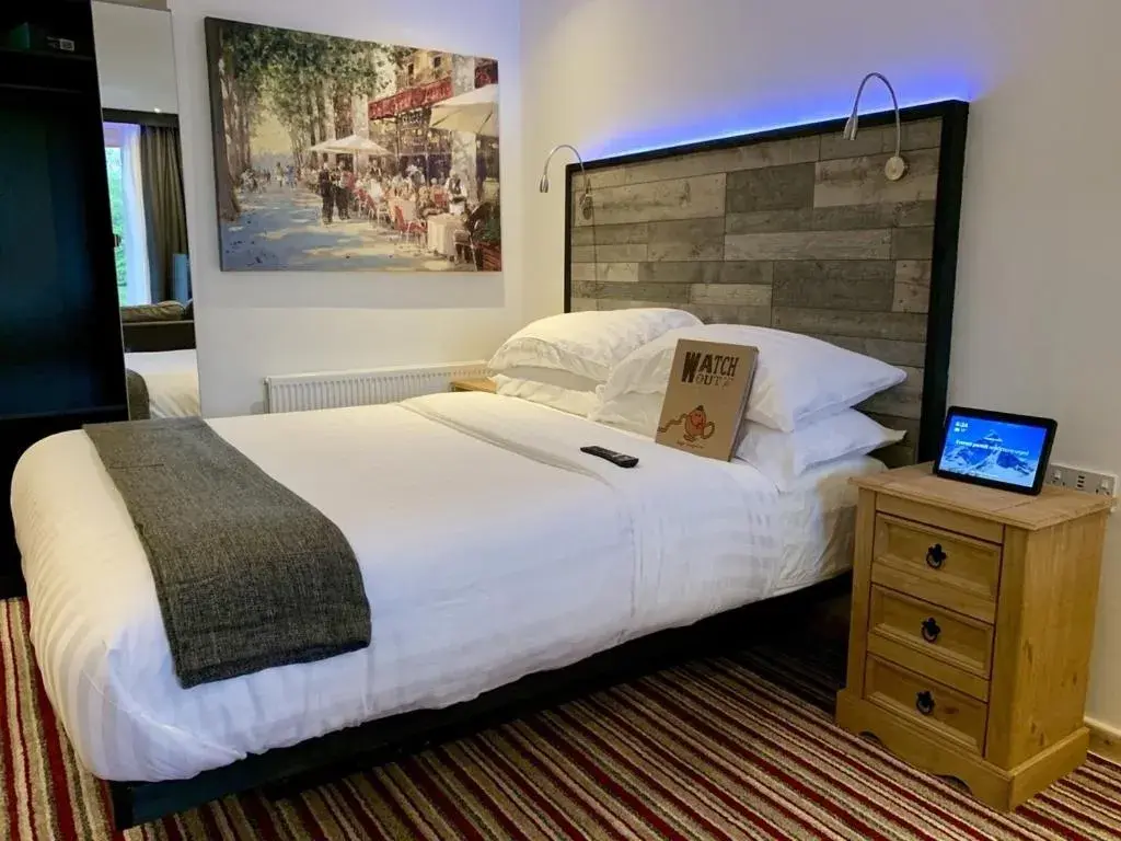 Bedroom, Bed in The Waterfront Lodges Bedroom, Bed in The Waterfront Lodges