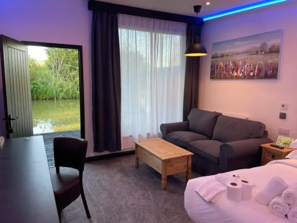 Bedroom, Bed in TheWaterfrontLodges Bedroom, Bed in TheWaterfrontLodges