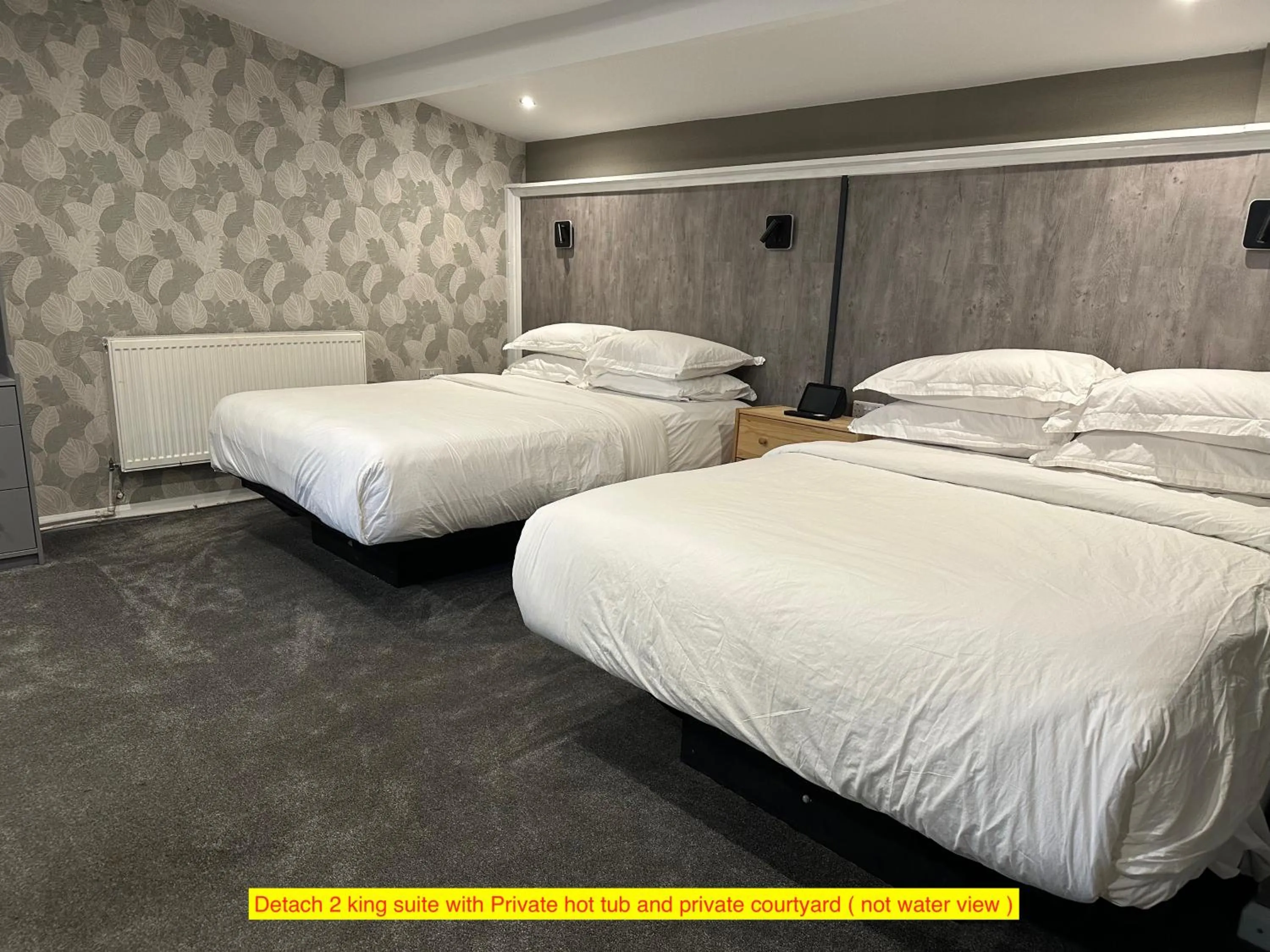 Bedroom, Bed in TheWaterfrontLodges