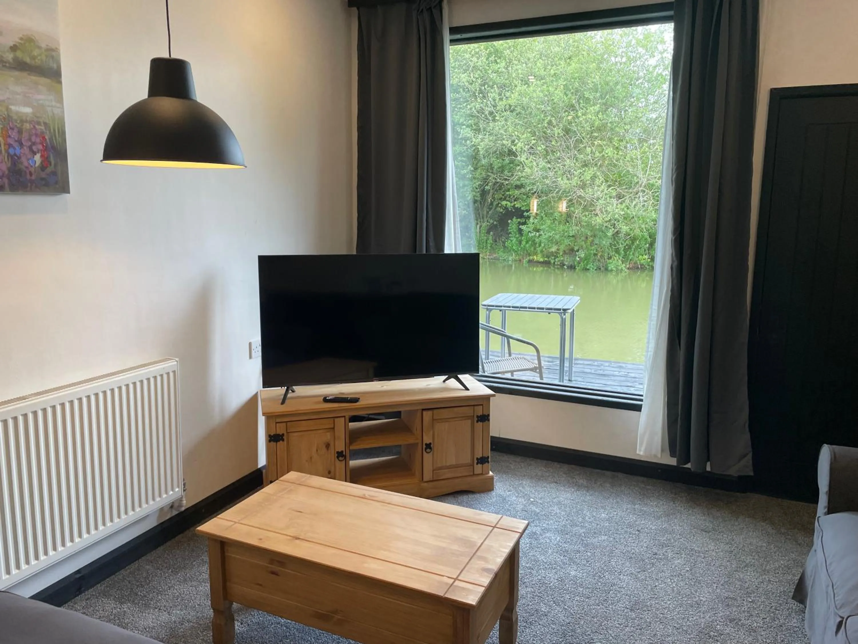 TV and multimedia in TheWaterfrontLodges